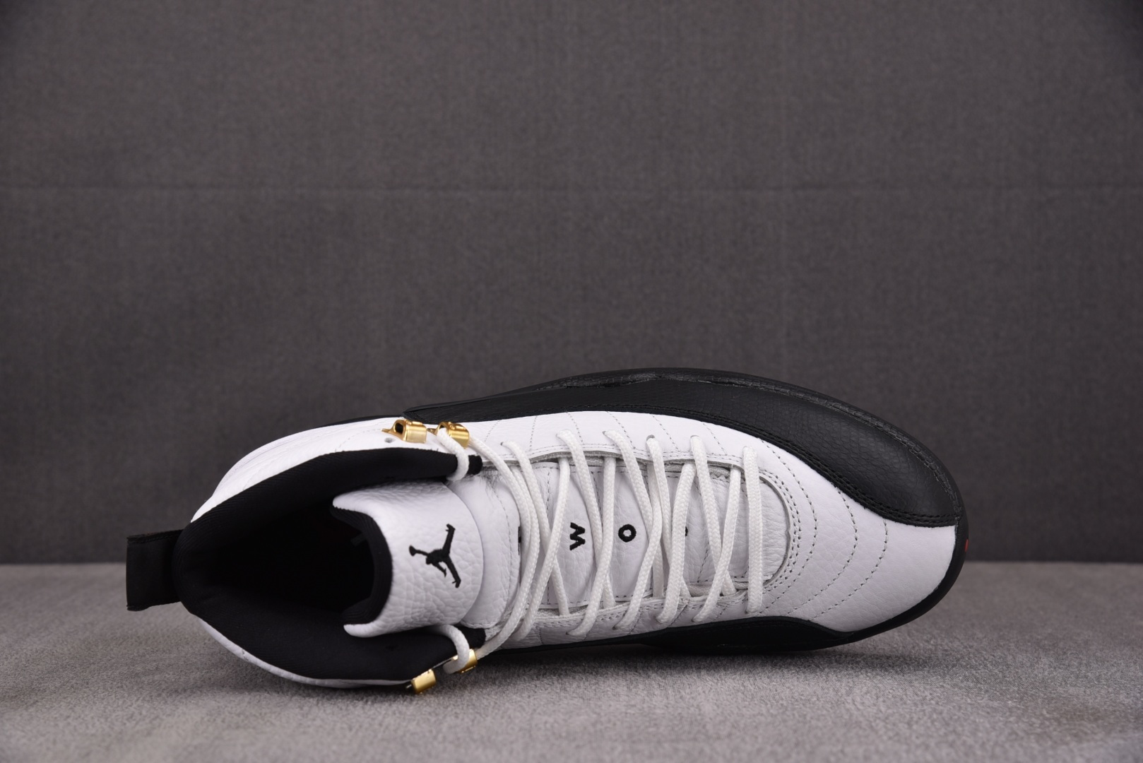 AJ12 尺码:40-47.5纯原出品-Air Jordan 12 Retro Taxi 黑白金扣 CT