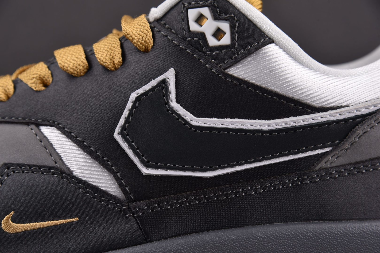 Max1 尺码:36-47.5纯原出品-NK Air Max 1 .SWOOSH Low Poly Bi