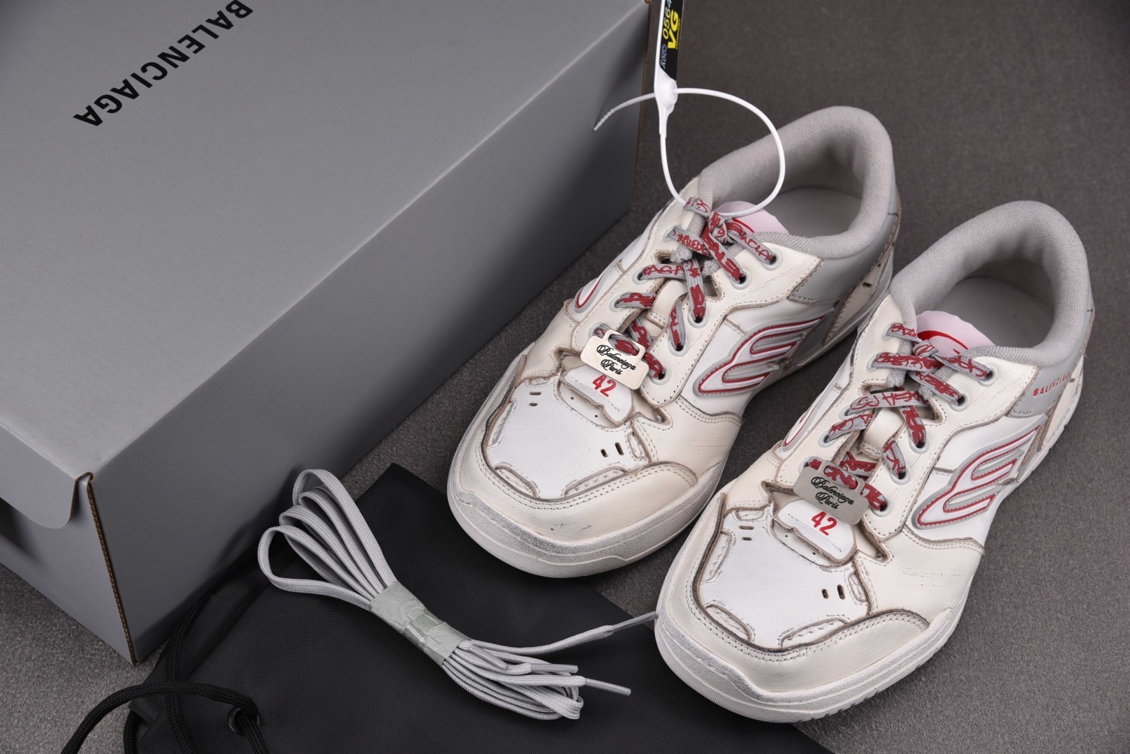 巴黎 尺码:35-46纯原版出品-Balenciaga Hamptons Worn-Out 灰红 YZ0