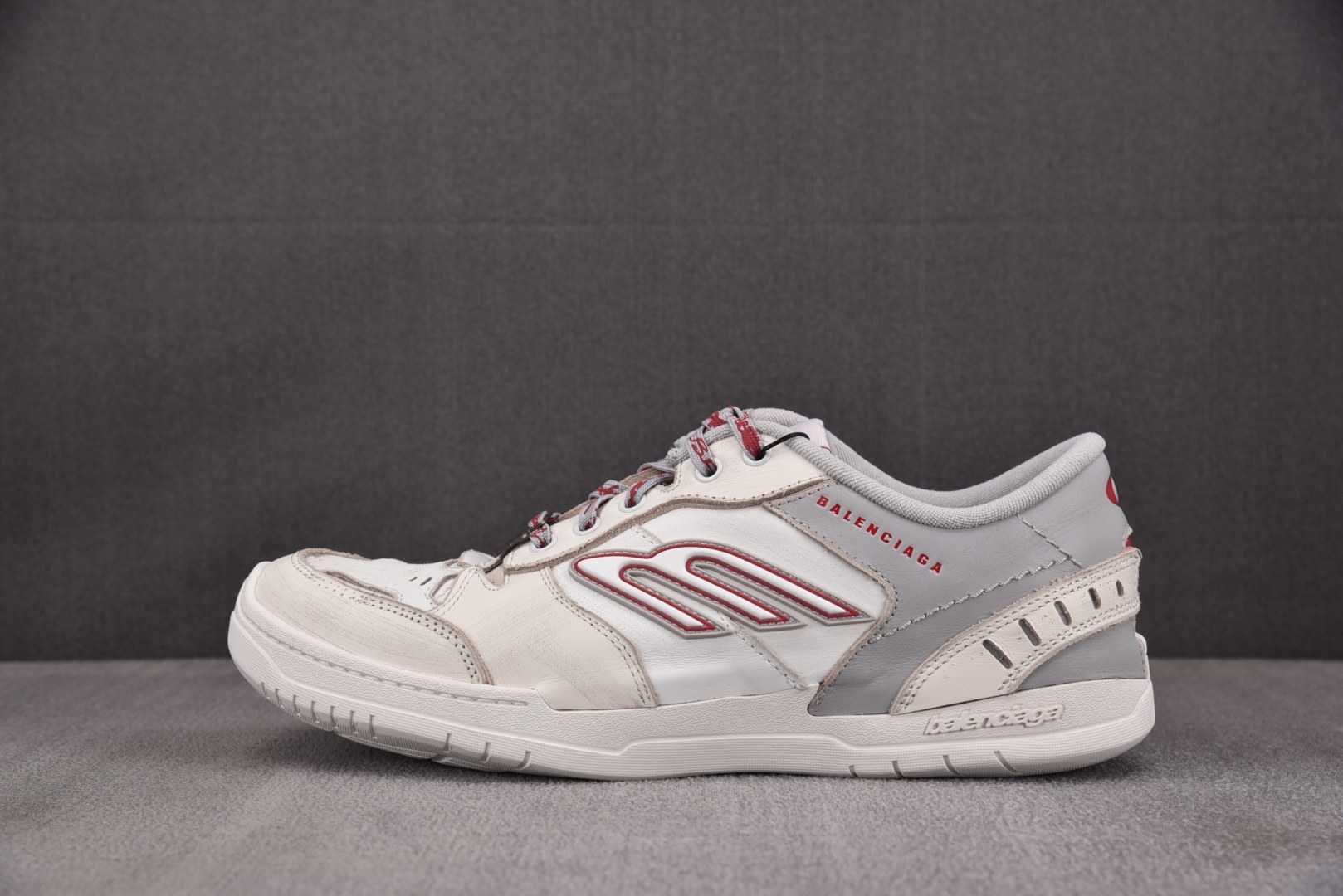 巴黎 尺码:35-46纯原版出品-Balenciaga Hamptons Worn-Out 灰红 YZ0