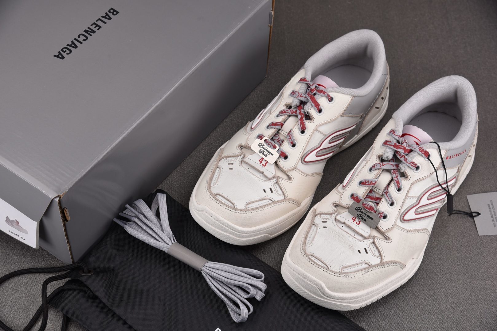 巴黎 尺码:35-46纯原版出品-Balenciaga Hamptons Worn-Out 灰红 YZ0