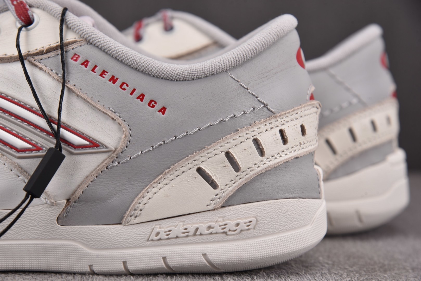 巴黎 尺码:35-46纯原版出品-Balenciaga Hamptons Worn-Out 灰红 YZ0