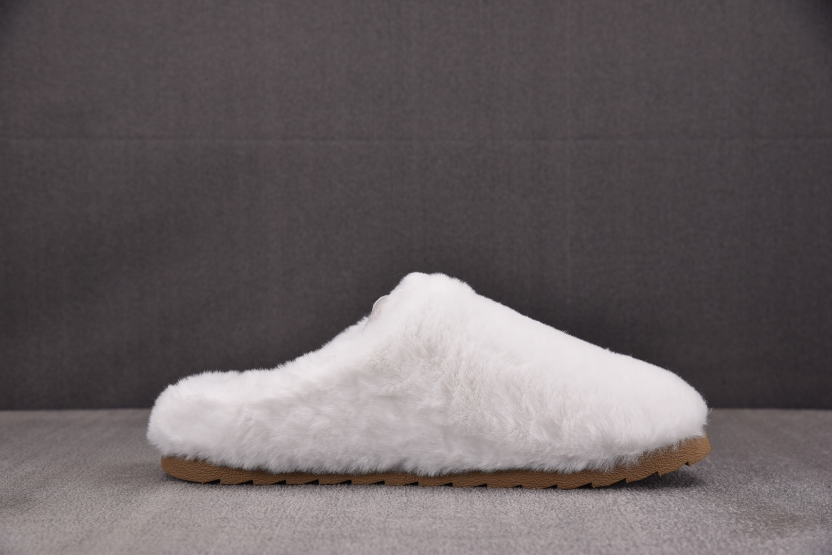 拖鞋 尺码36-45纯原版出品-Alo Yoga Recovery Mode 象牙白 YZ0039尺码：