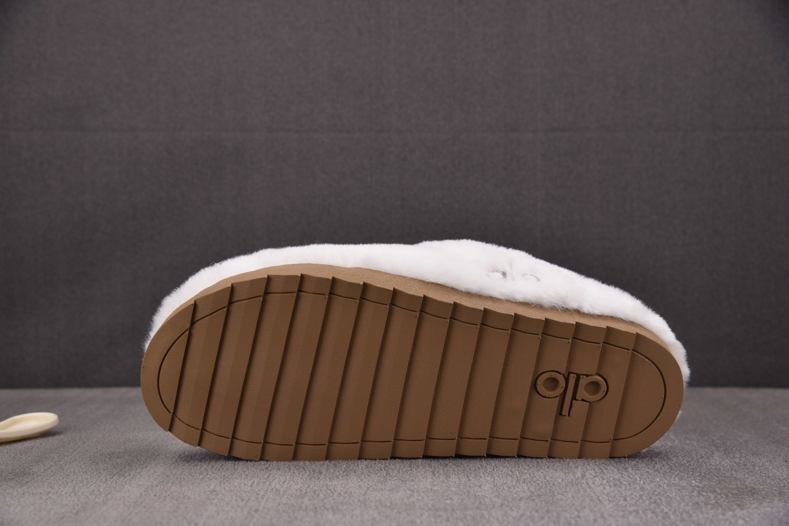 拖鞋 尺码36-45纯原版出品-Alo Yoga Recovery Mode 象牙白 YZ0039尺码：