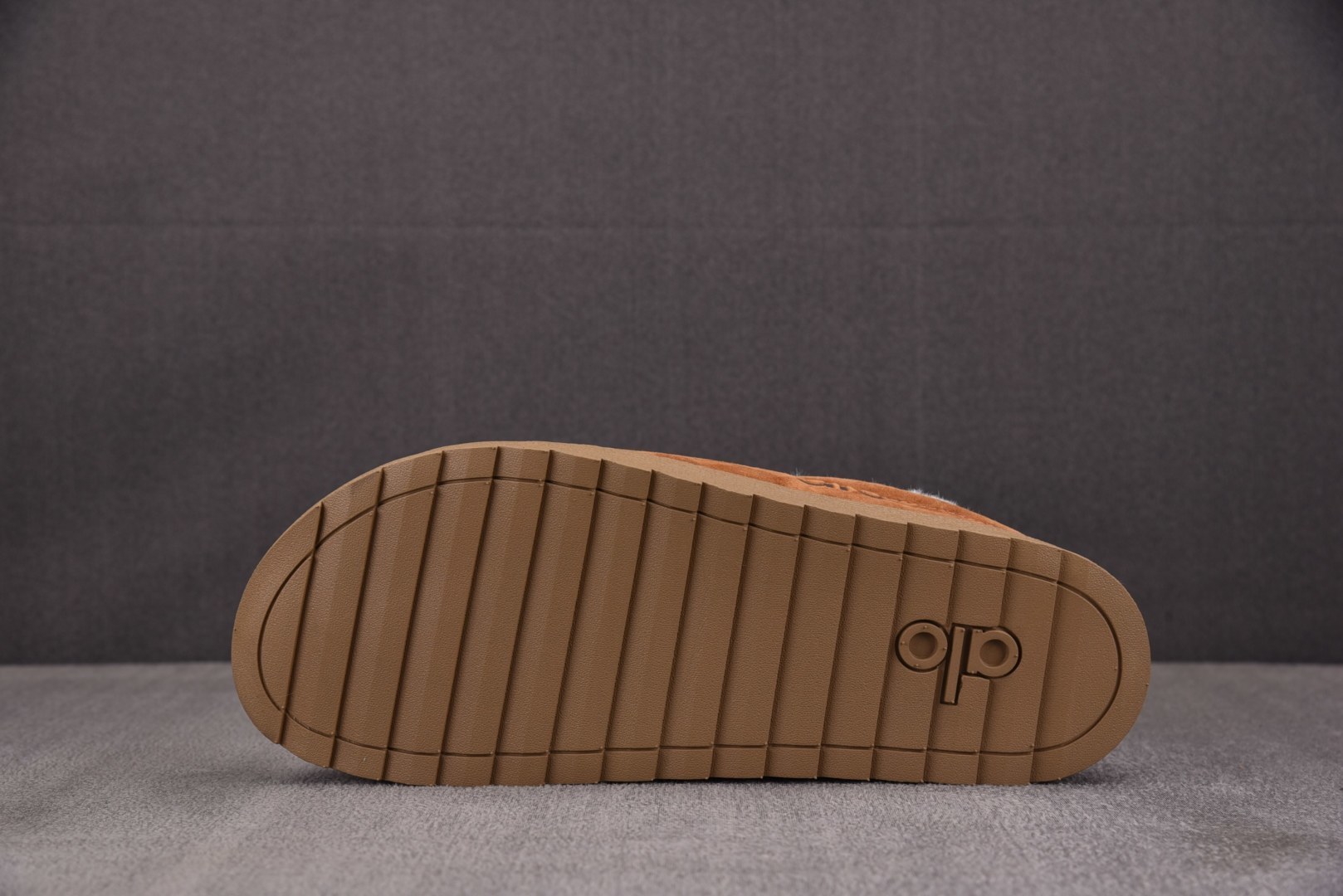 拖鞋 尺码36-45纯原版出品-Alo Yoga Recovery Mode 棕色 YZ0039尺码：3