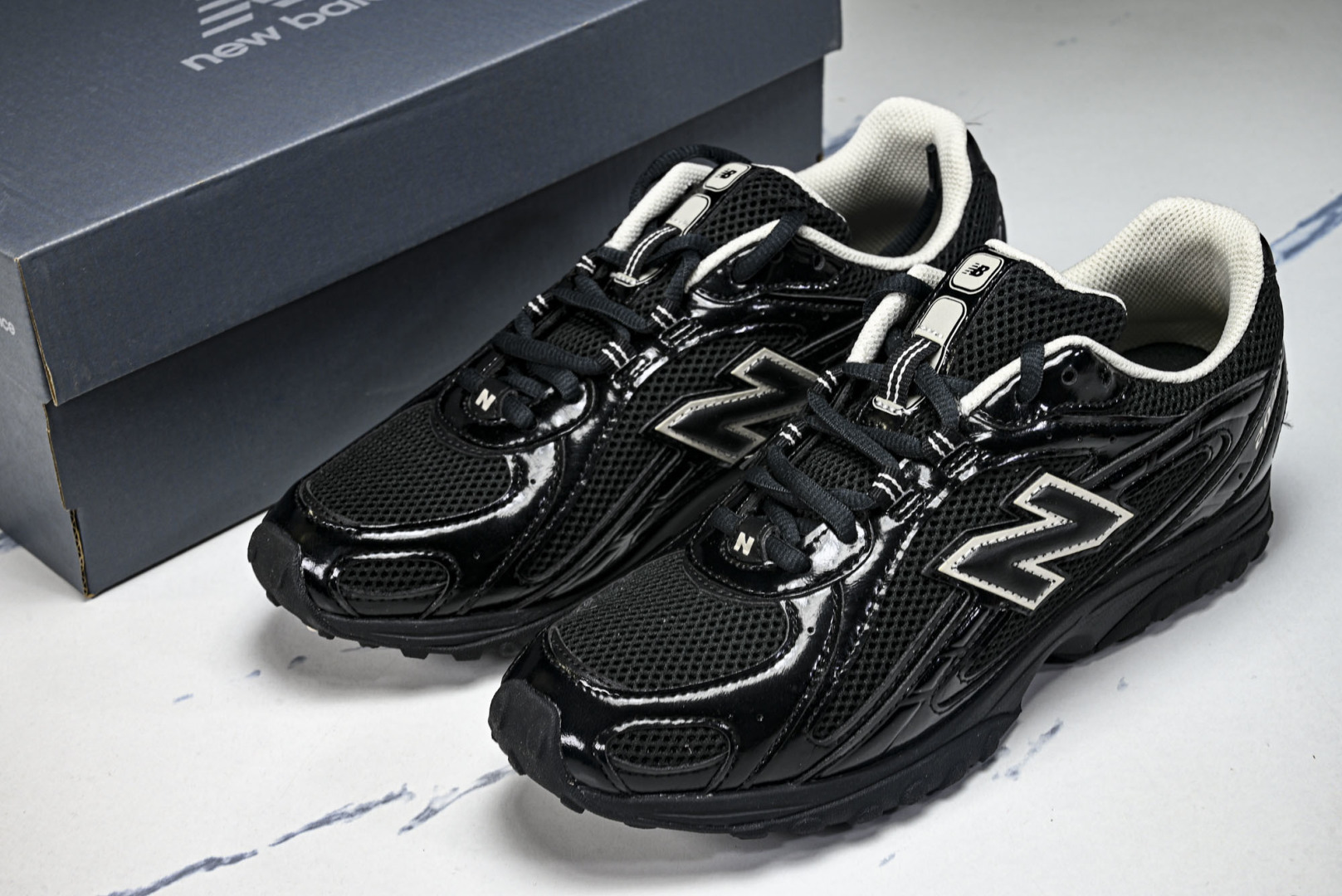 New Balance 204系列复古透气休闲运动慢跑鞋 U204LMRA 尺寸 36 37 37.5 