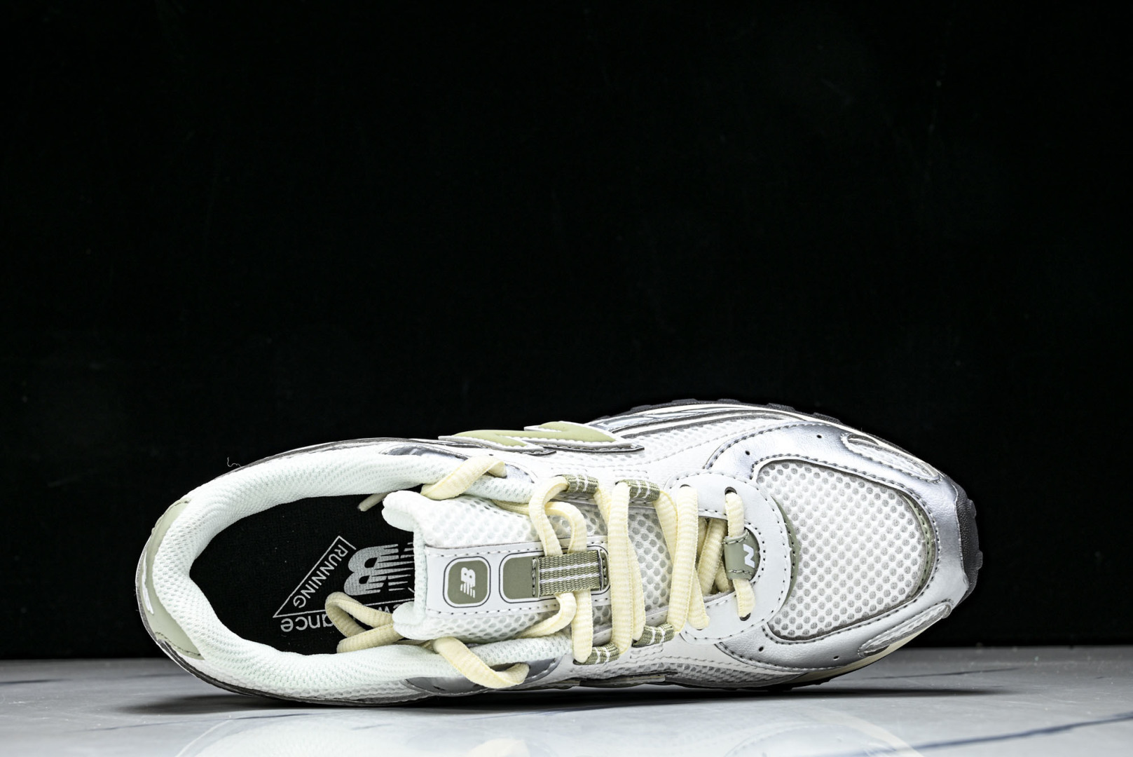 New Balance 204系列复古透气休闲运动慢跑鞋 U204LSWB 尺寸 36 37 37.5 