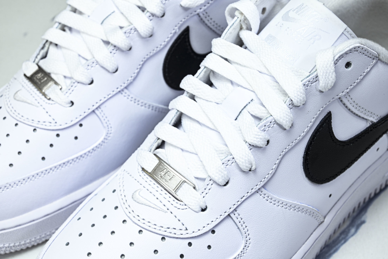 AF1 尺码40-47.5纯原版出品-Air Force 1 Low Supreme White Bla
