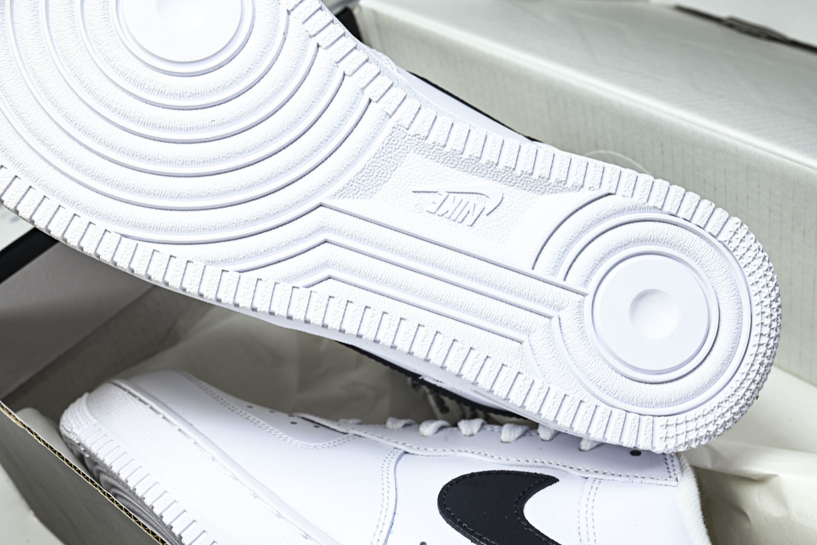 AF1 尺码40-47.5纯原版出品-Air Force 1 Low Supreme White Bla