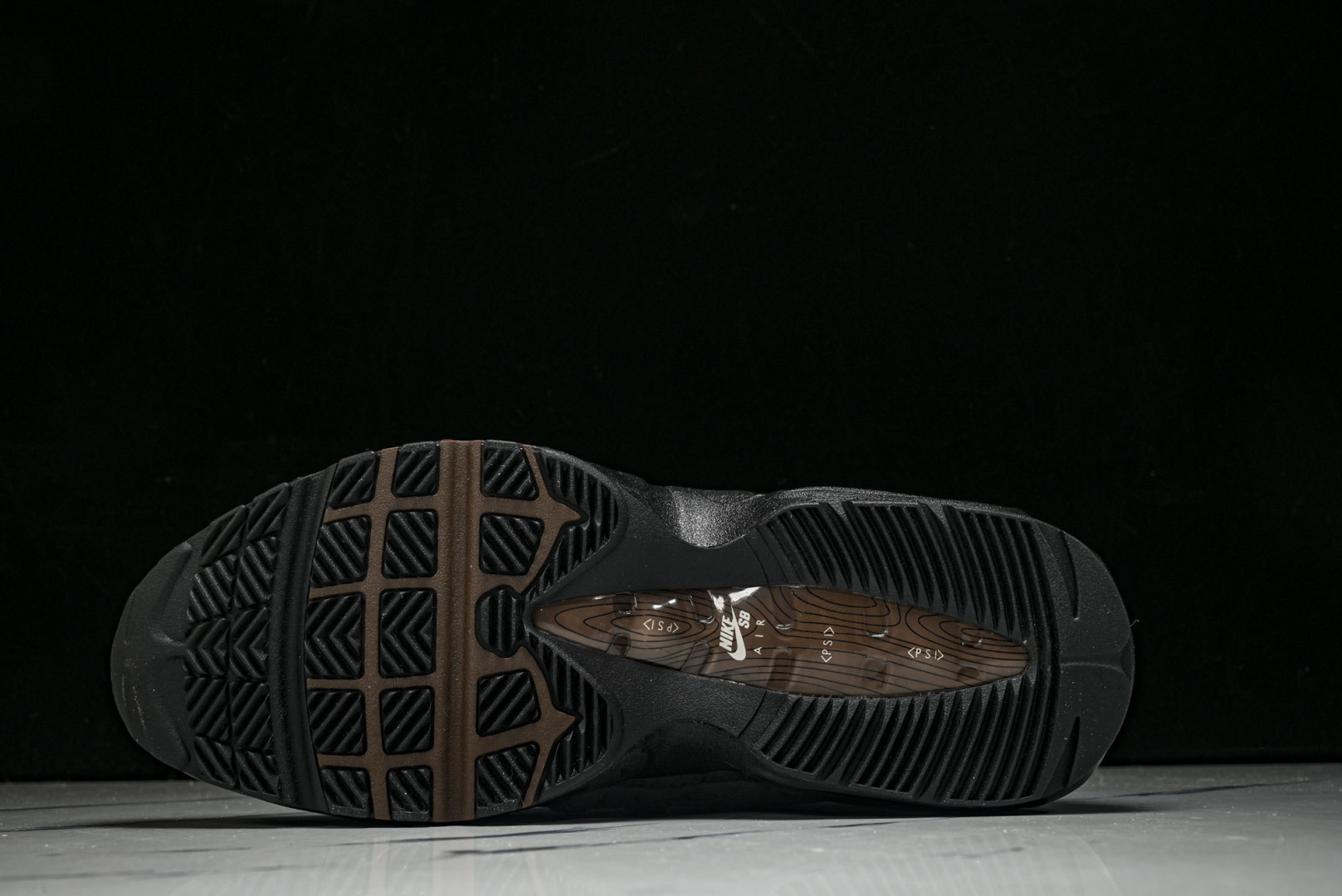 Max 尺码40-48.5纯原版出品-Eric Koston x Nike SB Air Max 95 