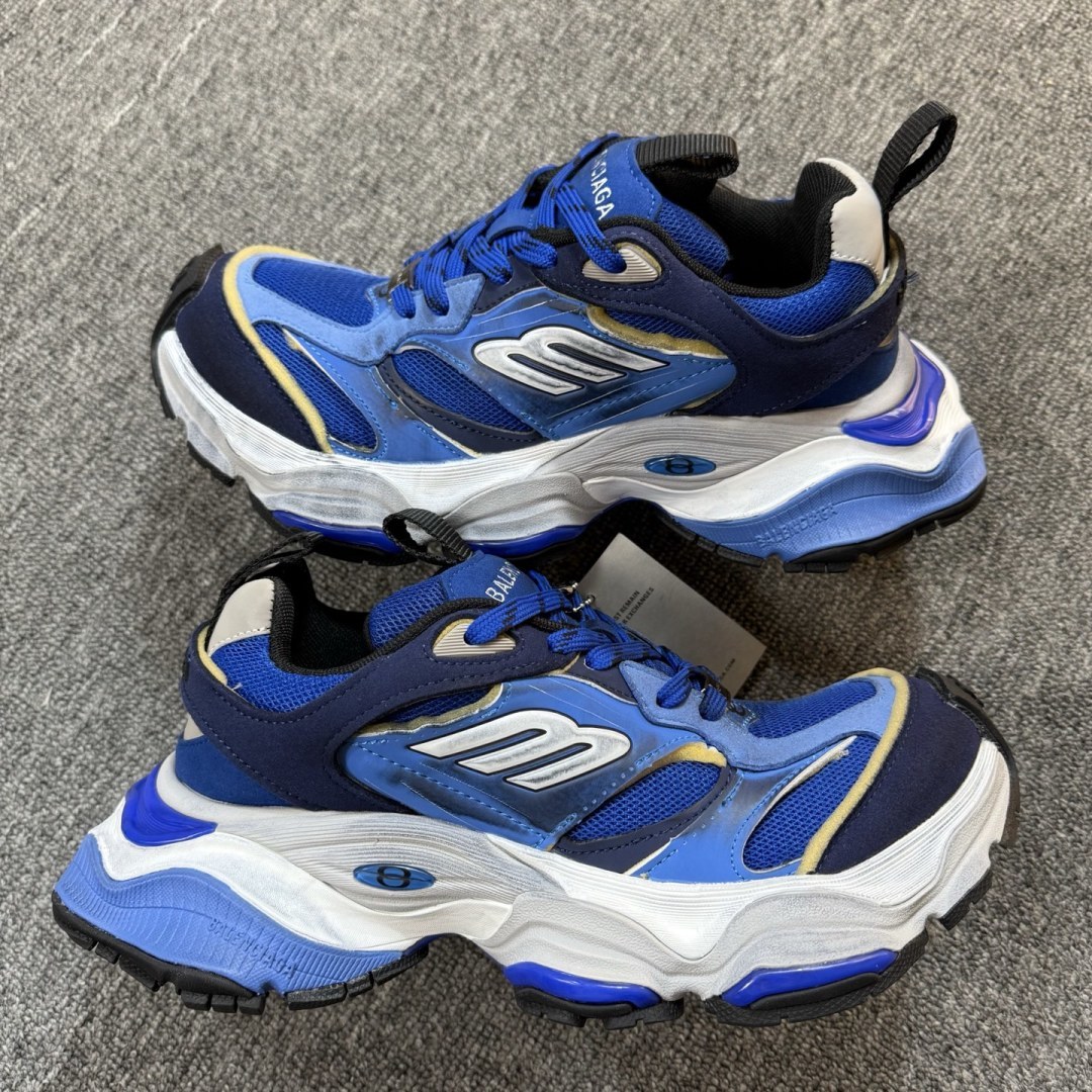 福利特价Balenciaga巴黎世家 CARGO 圆头系带 低帮生活休闲鞋 巴黎十一代 采用超细纤维和网