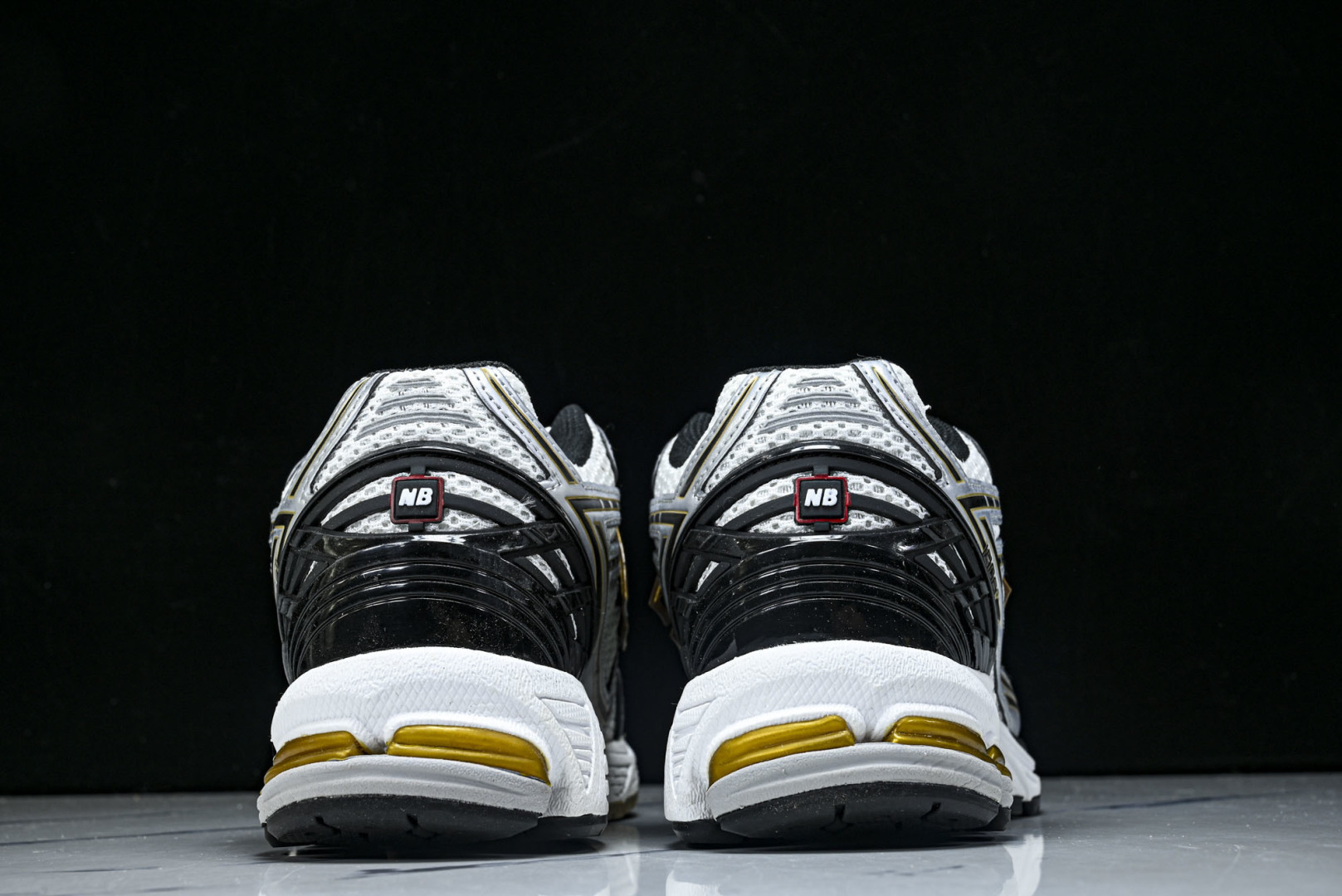 New Balance U1906系列 拼接网面透气跑步鞋运动鞋白银 M1906RA 尺码：36 37 