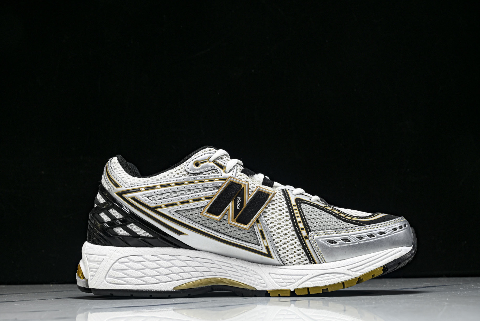New Balance U1906系列 拼接网面透气跑步鞋运动鞋白银 M1906RA 尺码：36 37 