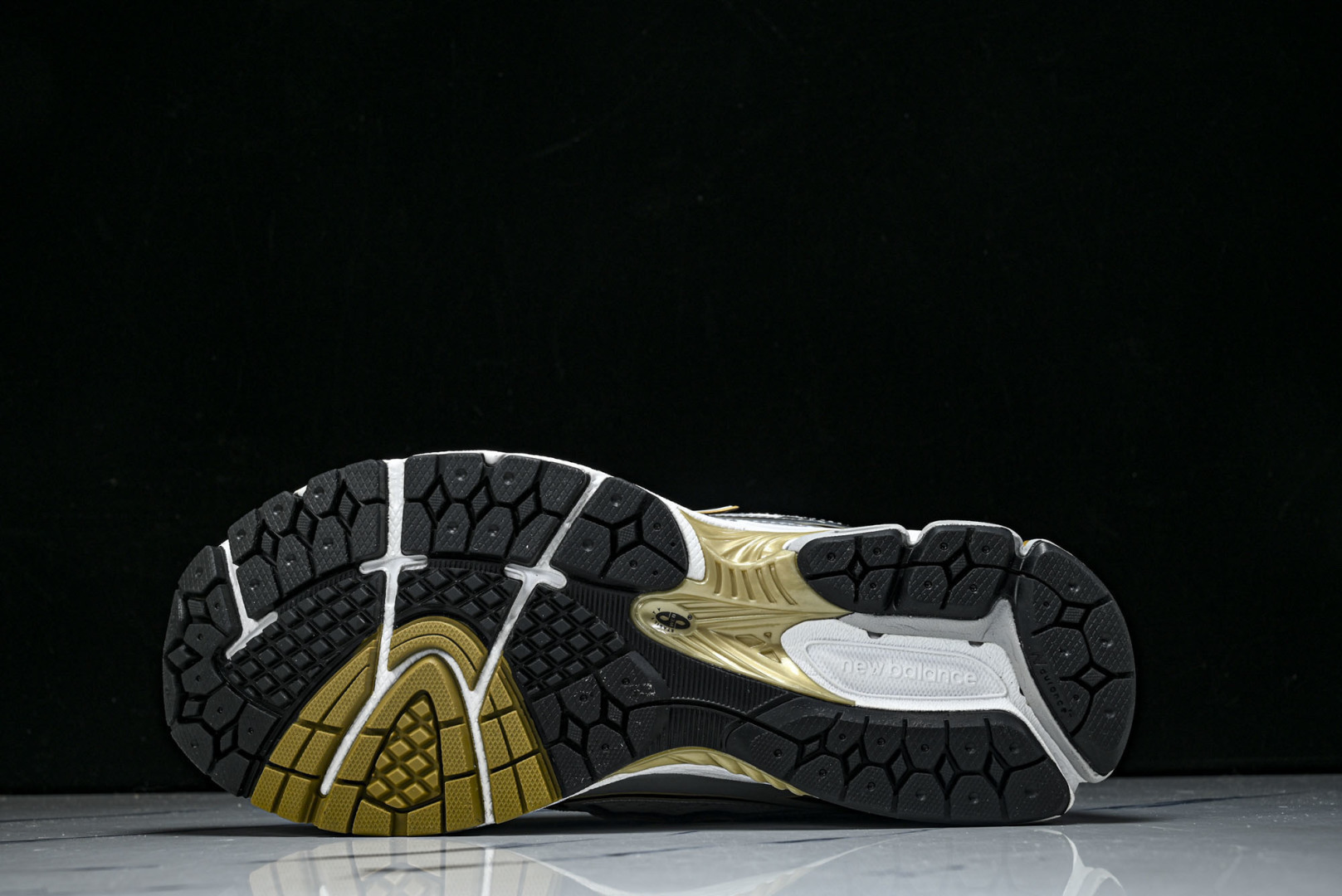 New Balance U1906系列 拼接网面透气跑步鞋运动鞋白银 M1906RA 尺码：36 37 