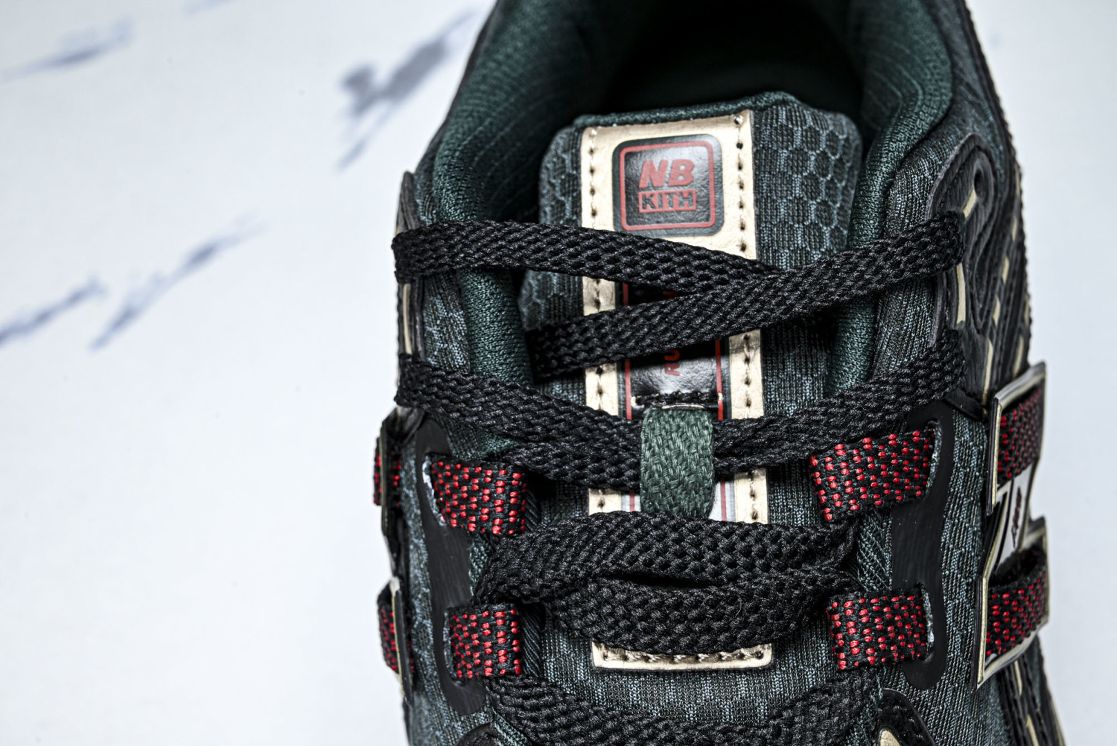 New Balance U1906系列 拼接网面透气跑步鞋运动鞋黑色 M1906RKS 尺码：36 37