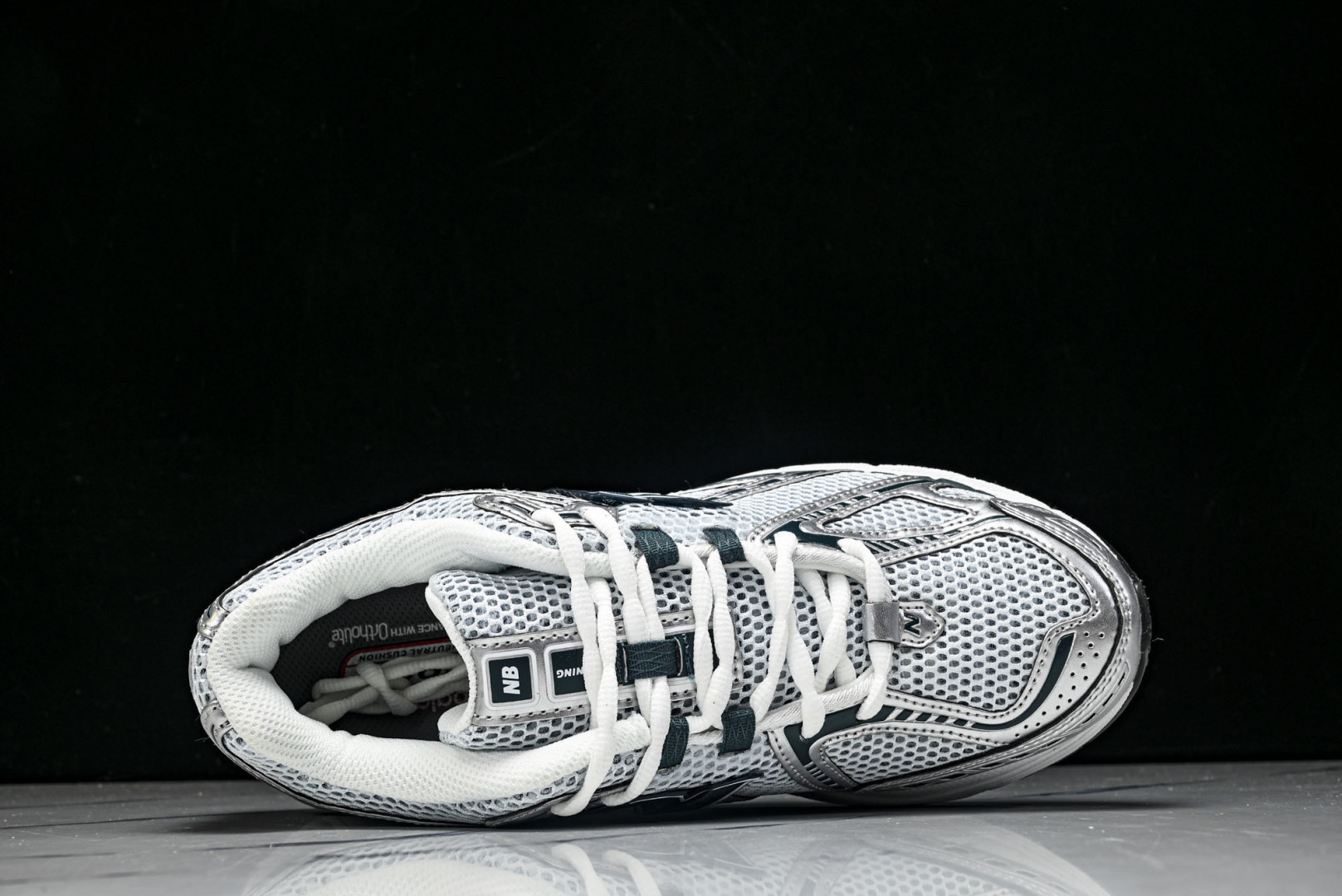 New Balance U1906系列 拼接网面透气跑步鞋运动鞋银白色 U1906RCE 尺码：36 3