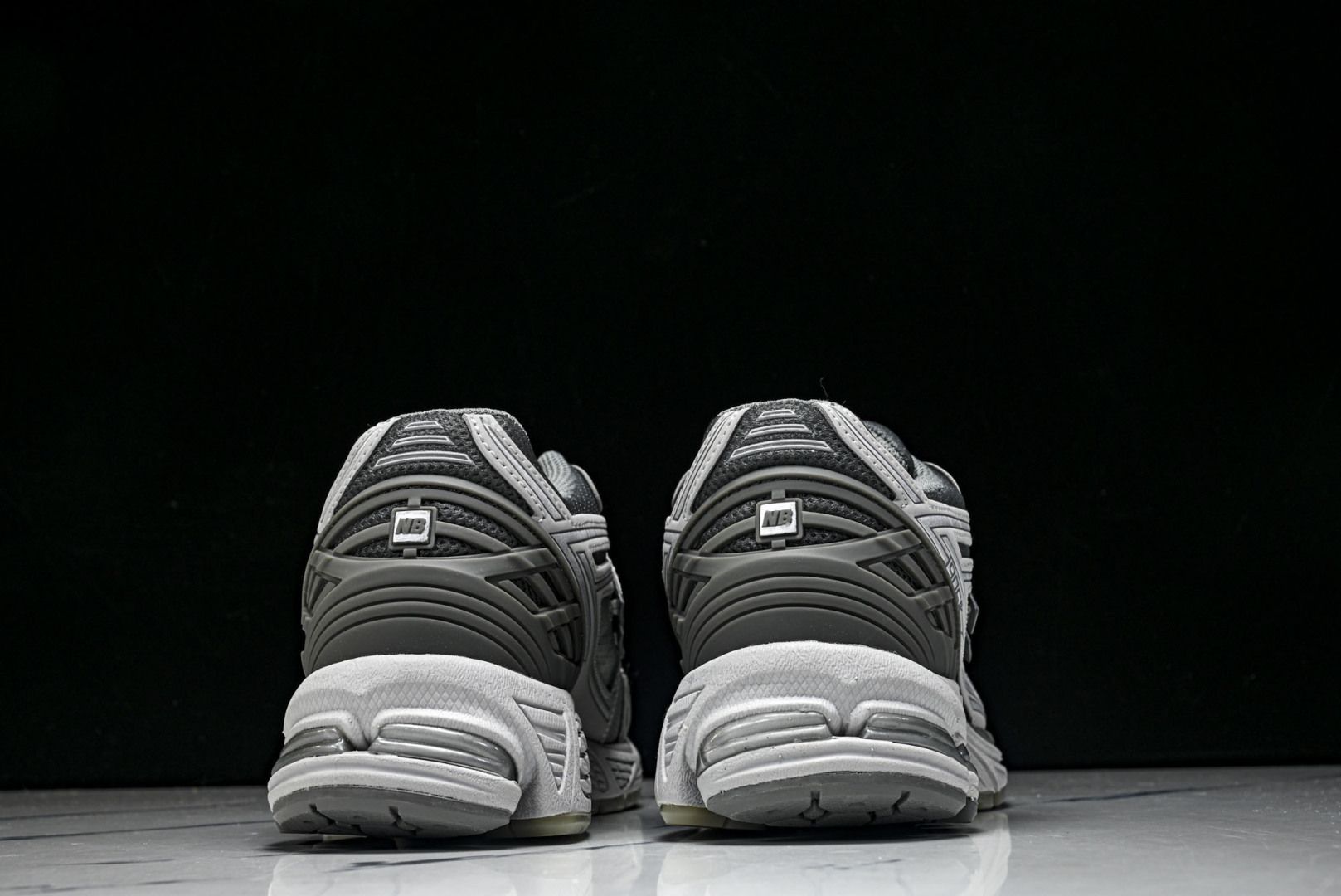 New Balance U1906系列 拼接网面透气跑步鞋运动鞋银白色 U1906RNY 尺码：36 3