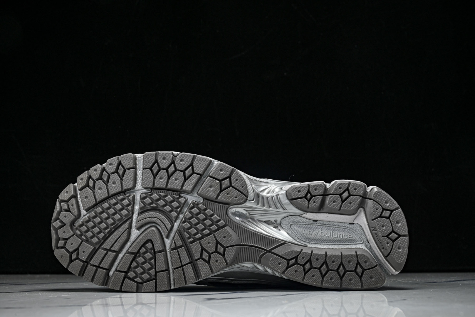 New Balance U1906系列 拼接网面透气跑步鞋运动鞋银灰 M1906REH 尺码：36 37