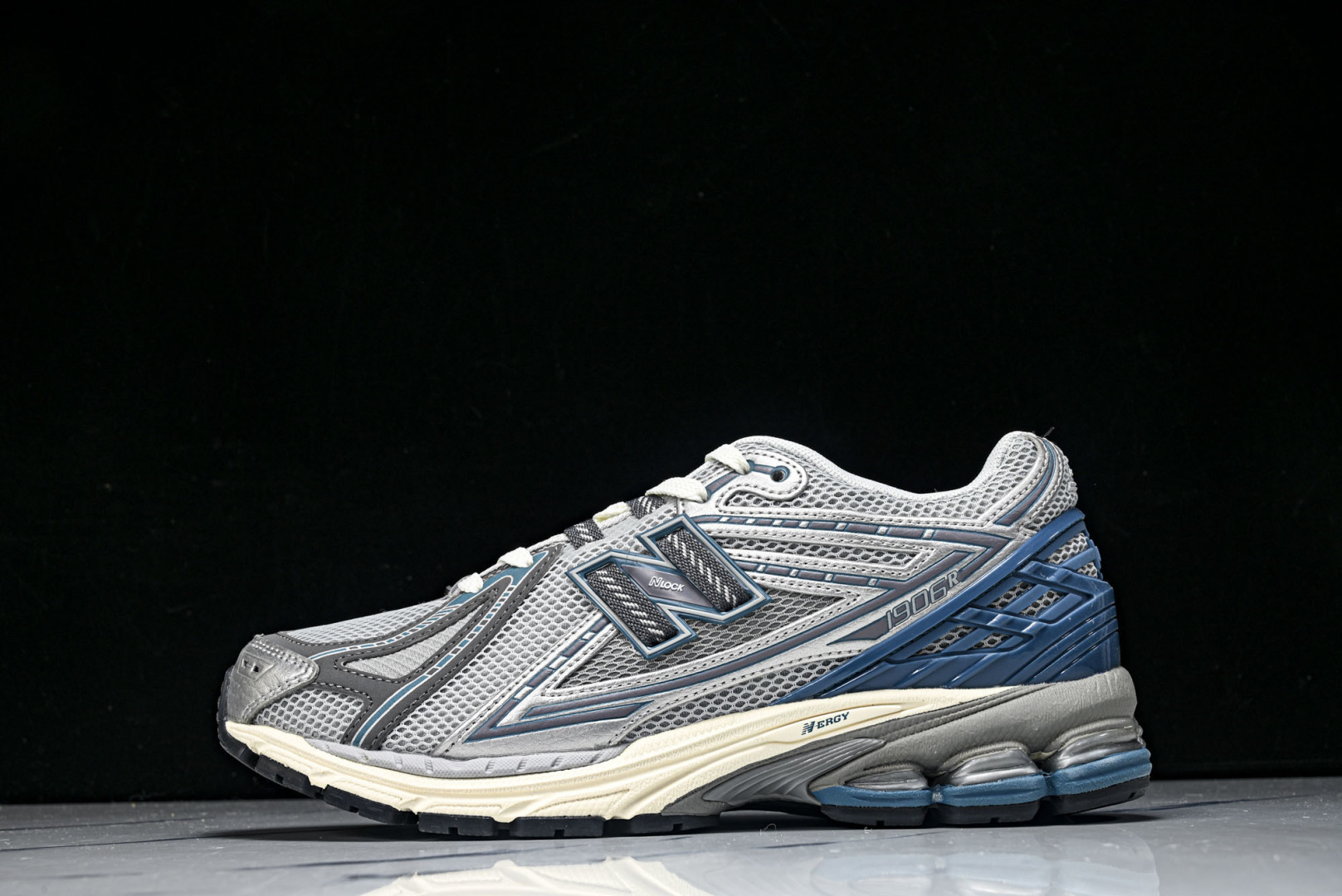 New Balance U1906系列 拼接网面透气跑步鞋运动鞋银灰蓝 M1906REO 尺码：36 3