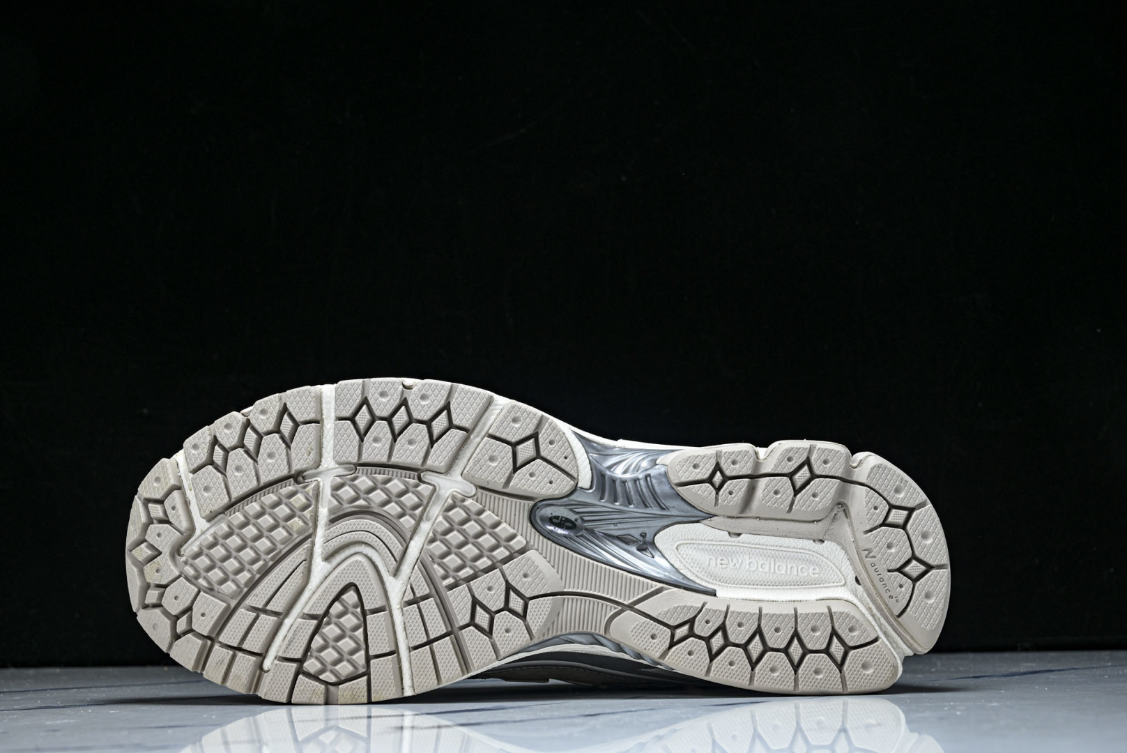 New Balance U1906系列 拼接网面透气跑步鞋运动鞋银灰色 M19O6REE 尺码：36 3