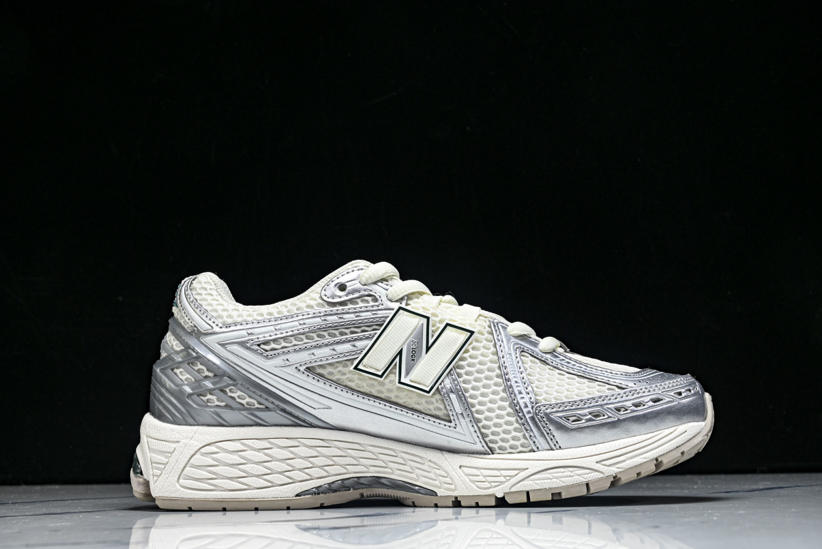 New Balance U1906系列 拼接网面透气跑步鞋运动鞋银灰色 M19O6REE 尺码：36 3