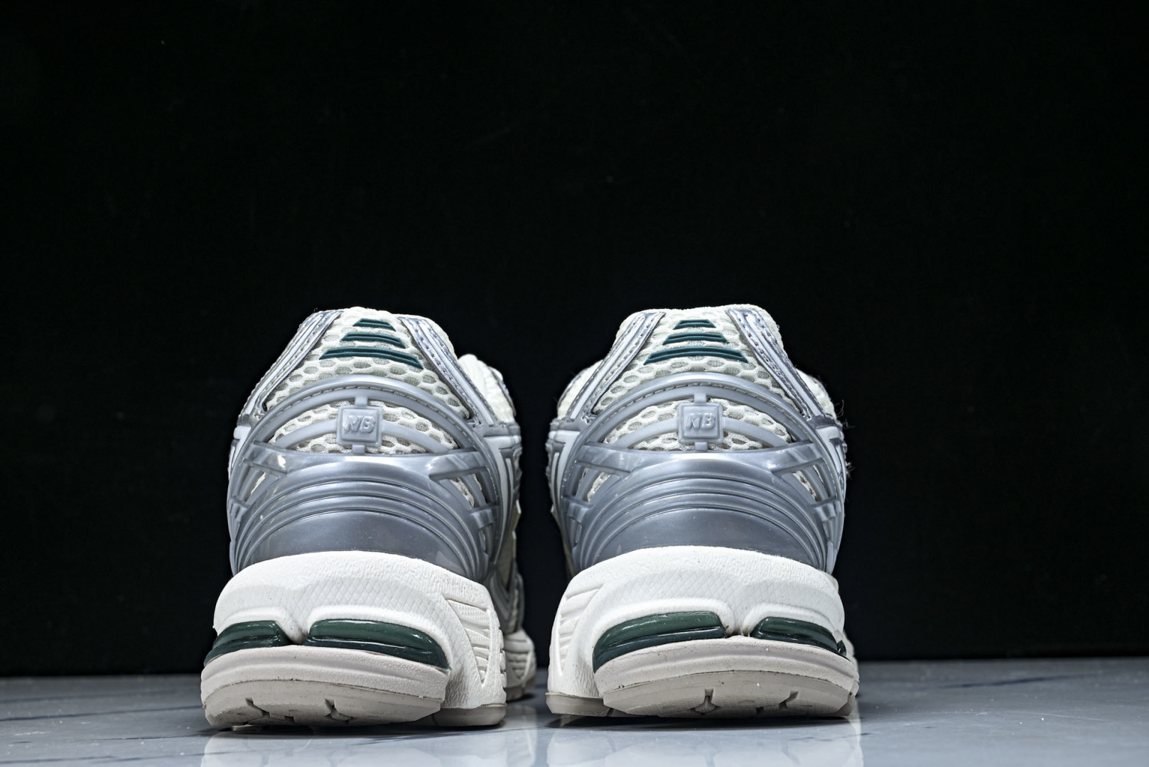 New Balance U1906系列 拼接网面透气跑步鞋运动鞋银灰色 M19O6REE 尺码：36 3