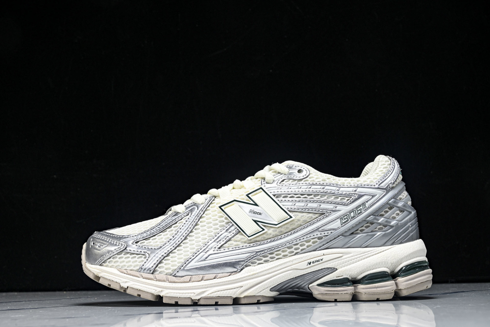 New Balance U1906系列 拼接网面透气跑步鞋运动鞋银灰色 M19O6REE 尺码：36 3