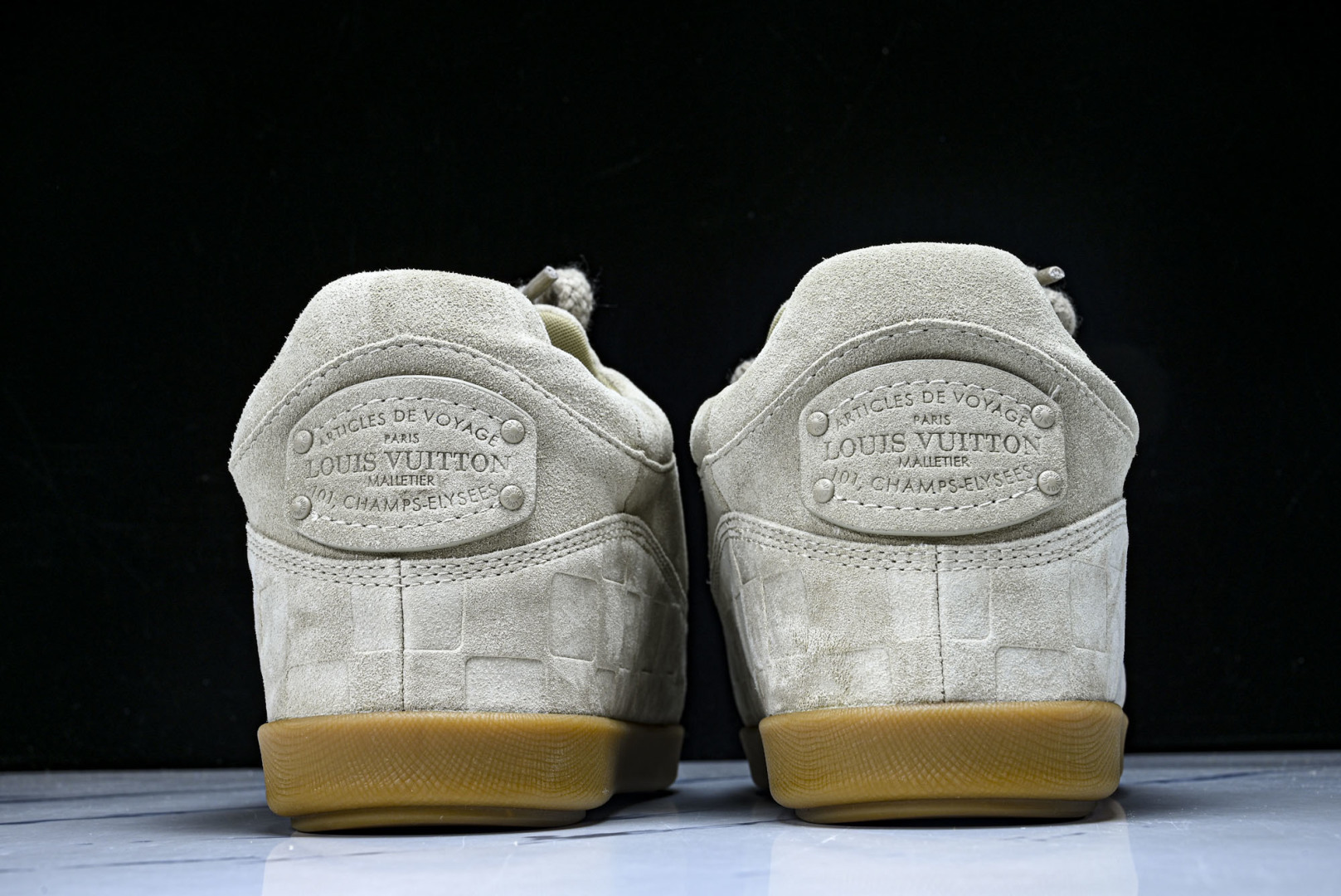 驴牌LV 尺码39-45纯原版出品-LV 路易威登男士休闲鞋麂皮小牛皮Damier图案防滑新休闲鞋1AI