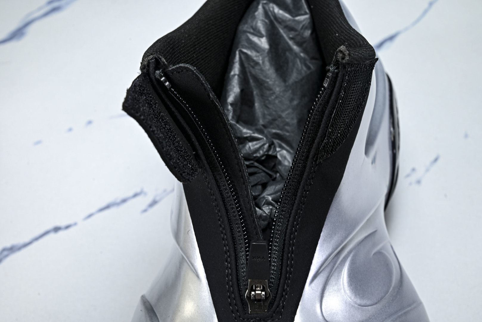 巴黎 尺码:35-46纯原版出品巴黎世家篮球鞋男士缓震支撑贴合防滑 黑银色 WBKBM8010 YZ00