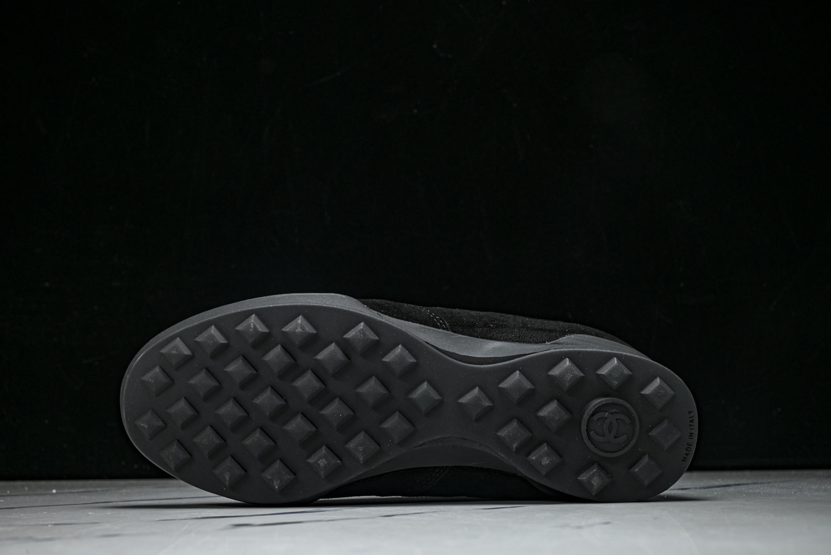 香奈儿 尺码35-40纯原版出品-chanel香奈儿女鞋25n 白银黑边色亮面系带德训运动鞋 YZ024