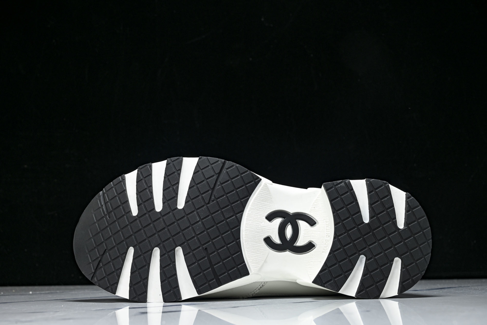 香奈儿 尺码35-40纯原版出品-Chanel香奈儿 25K新款 白色粗跟4cm百搭德训鞋运动鞋YZ02