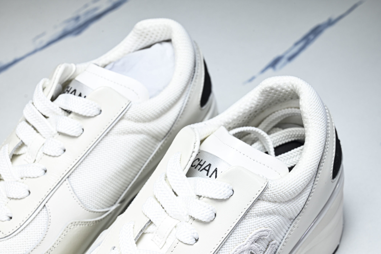 香奈儿 尺码35-40纯原版出品-Chanel香奈儿 25K新款 白色粗跟4cm百搭德训鞋运动鞋YZ02