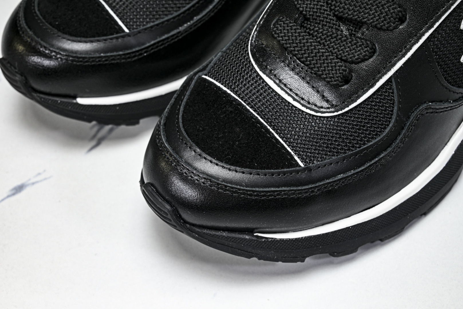 香奈儿 尺码35-40纯原版出品-Chanel香奈儿 25K新款 白色粗跟4cm百搭德训鞋运动鞋YZ02