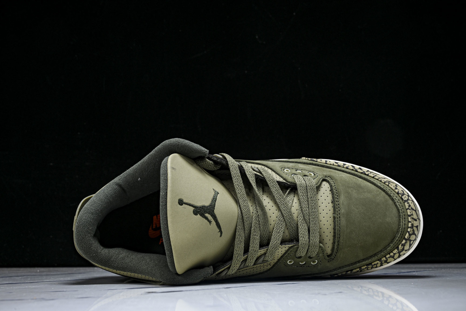 AJ3 尺码40-47.5纯原版出品-Air Jordan 3 “Family Affair” 橄榄绿色