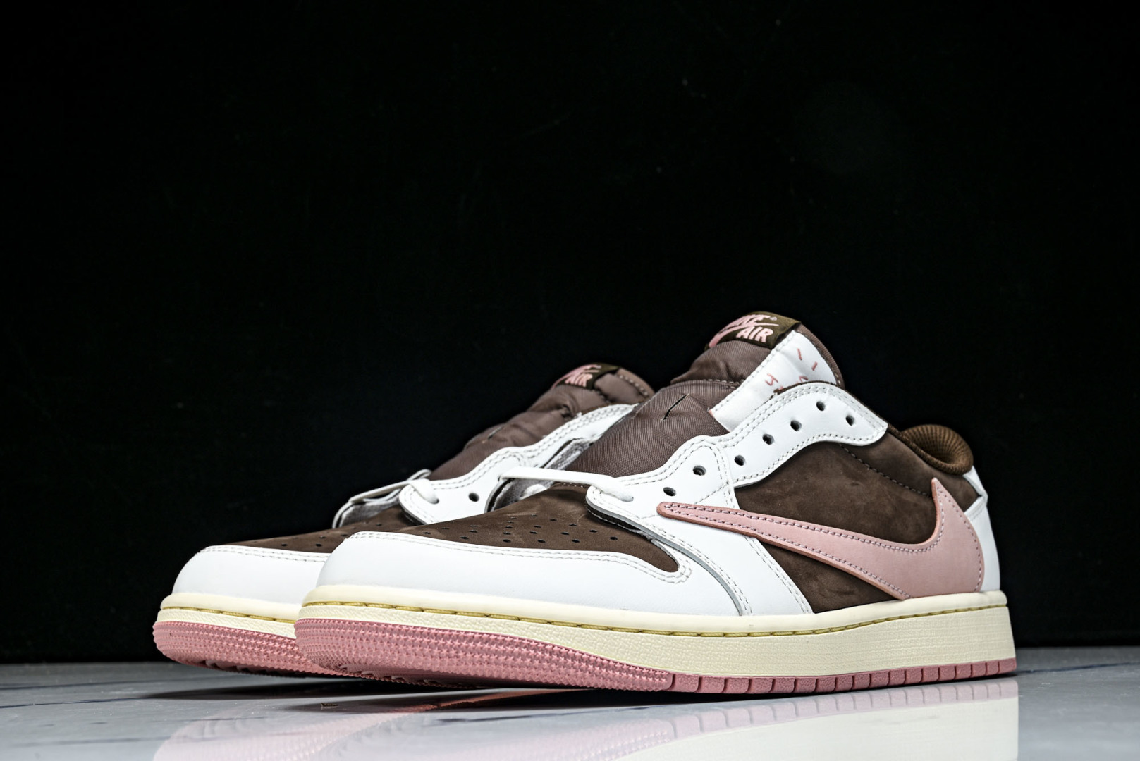 AJ Low低帮 尺码36-48.5纯原版出品-Travis Scott x Air Jordan 1 