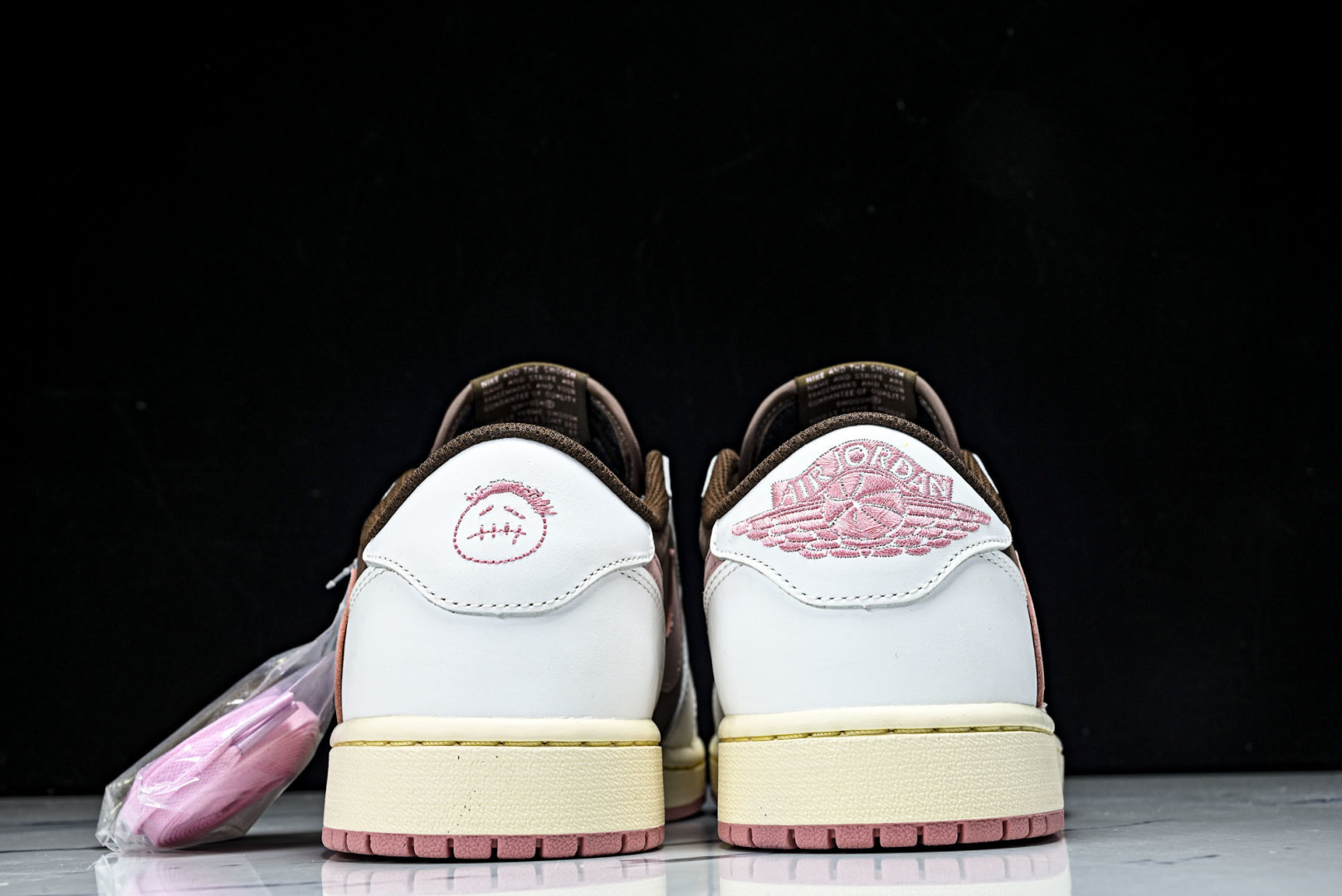 AJ Low低帮 尺码36-48.5纯原版出品-Travis Scott x Air Jordan 1 