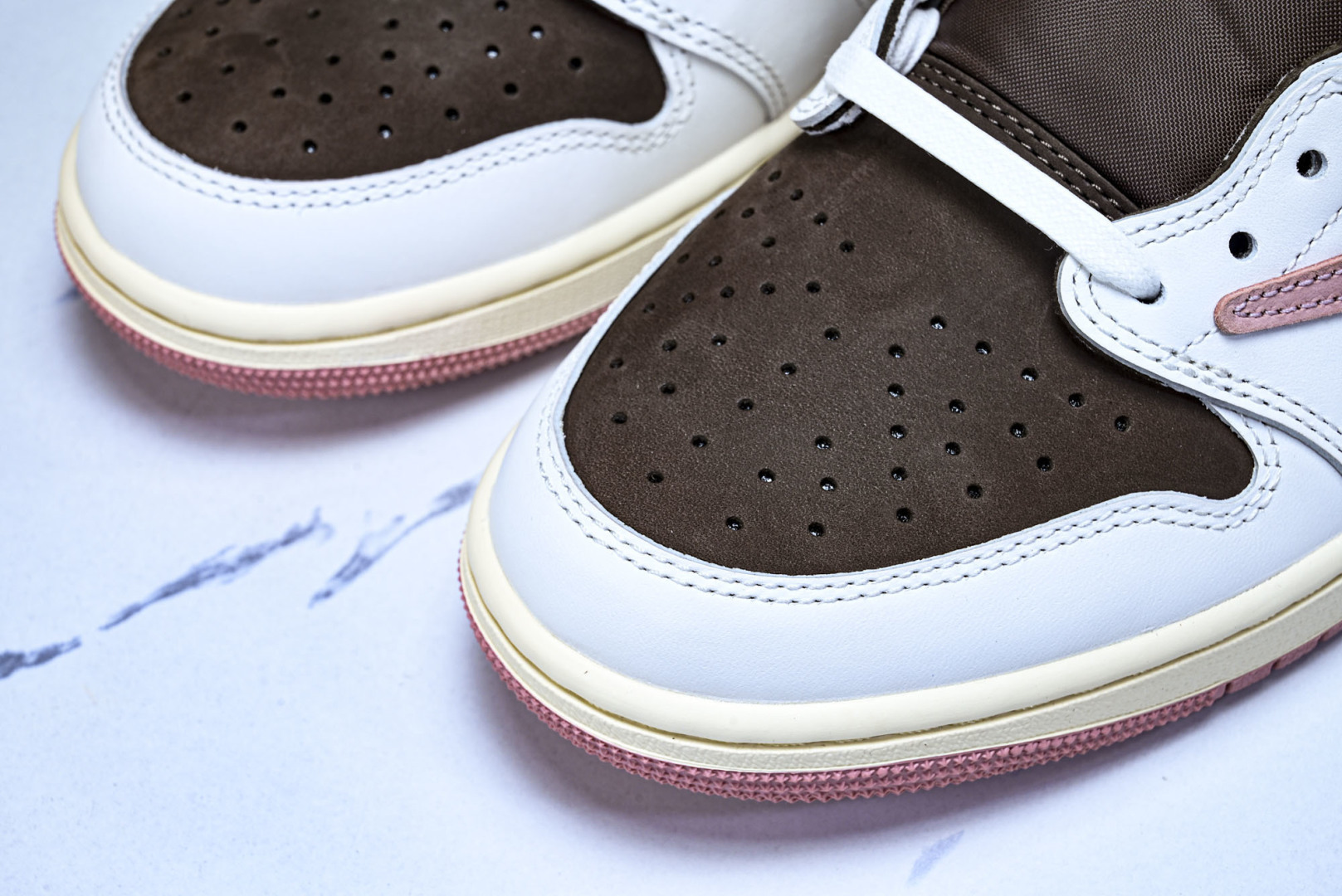 AJ Low低帮 尺码36-48.5纯原版出品-Travis Scott x Air Jordan 1 