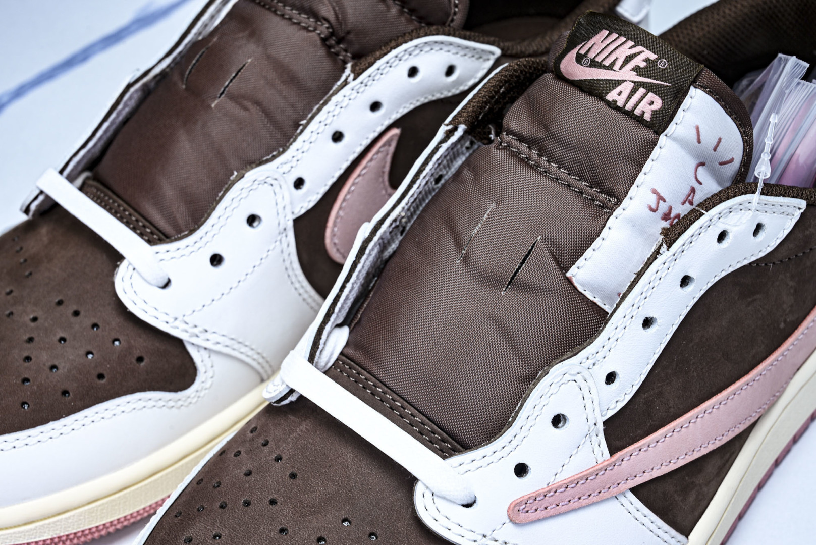 AJ Low低帮 尺码36-48.5纯原版出品-Travis Scott x Air Jordan 1 