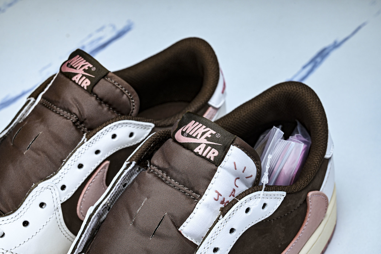 AJ Low低帮 尺码36-48.5纯原版出品-Travis Scott x Air Jordan 1 