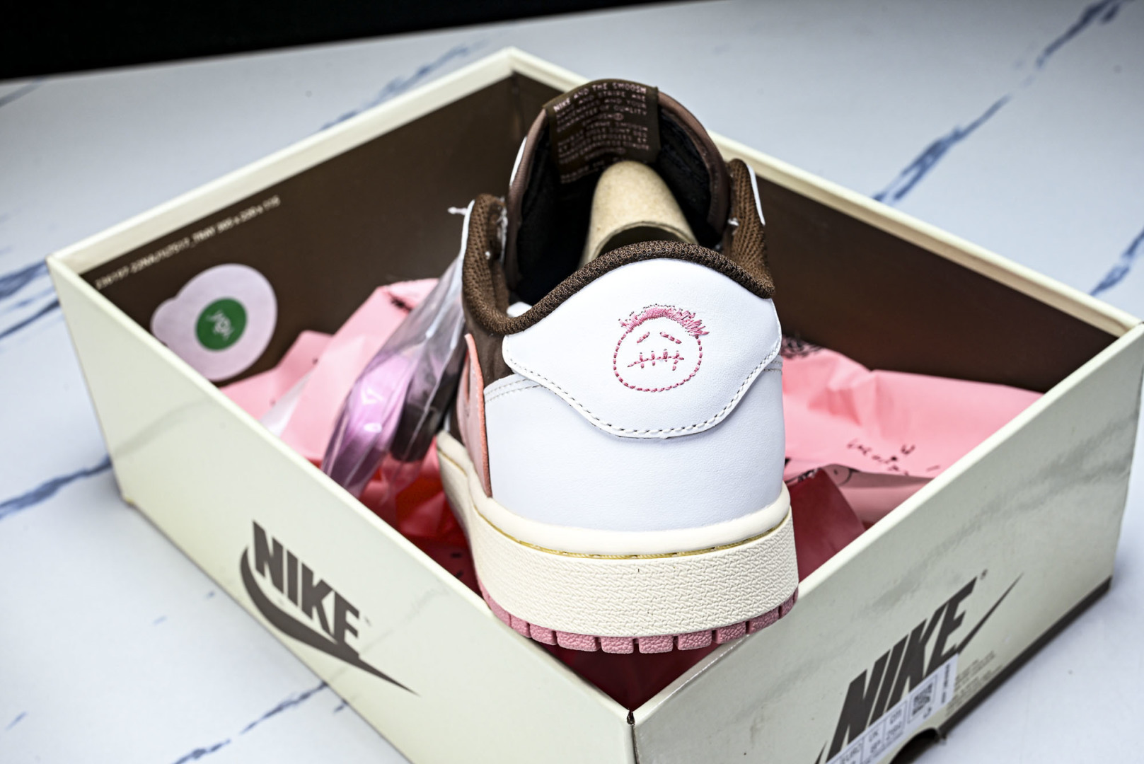 AJ Low低帮 尺码36-48.5纯原版出品-Travis Scott x Air Jordan 1 