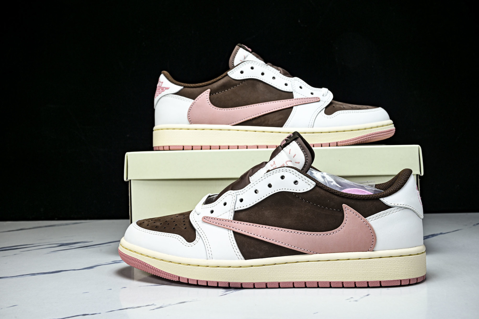 AJ Low低帮 尺码36-48.5纯原版出品-Travis Scott x Air Jordan 1 