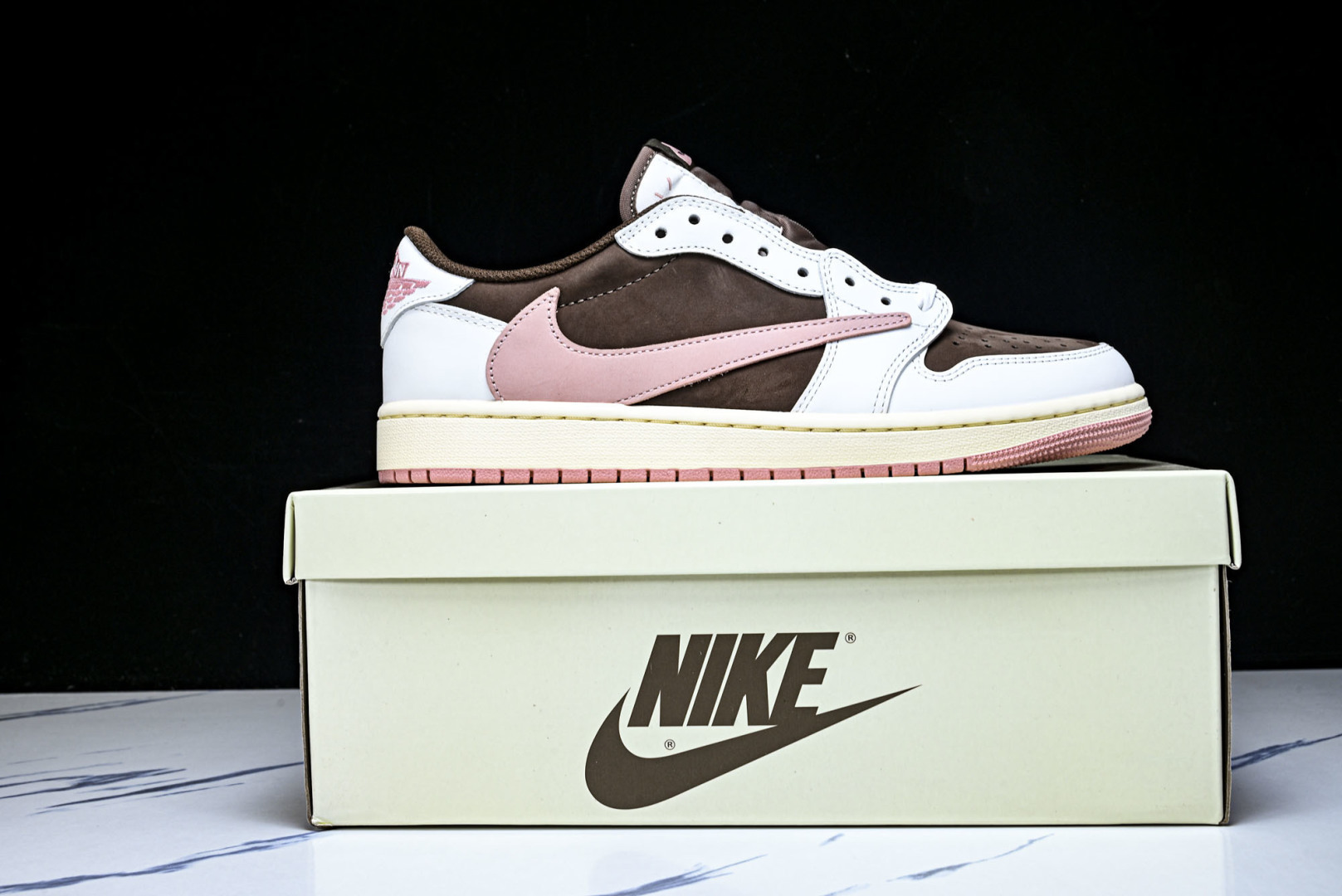 AJ Low低帮 尺码36-48.5纯原版出品-Travis Scott x Air Jordan 1 