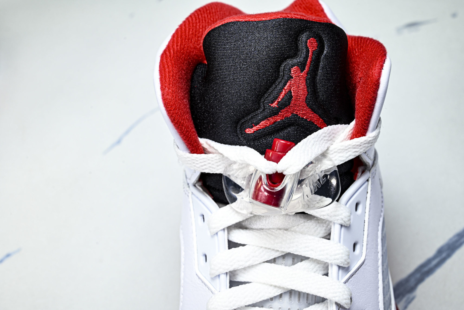 AJ5 尺码40.5-47.5纯原版出品-Air Jordan 5 Retro Fire Red Bla