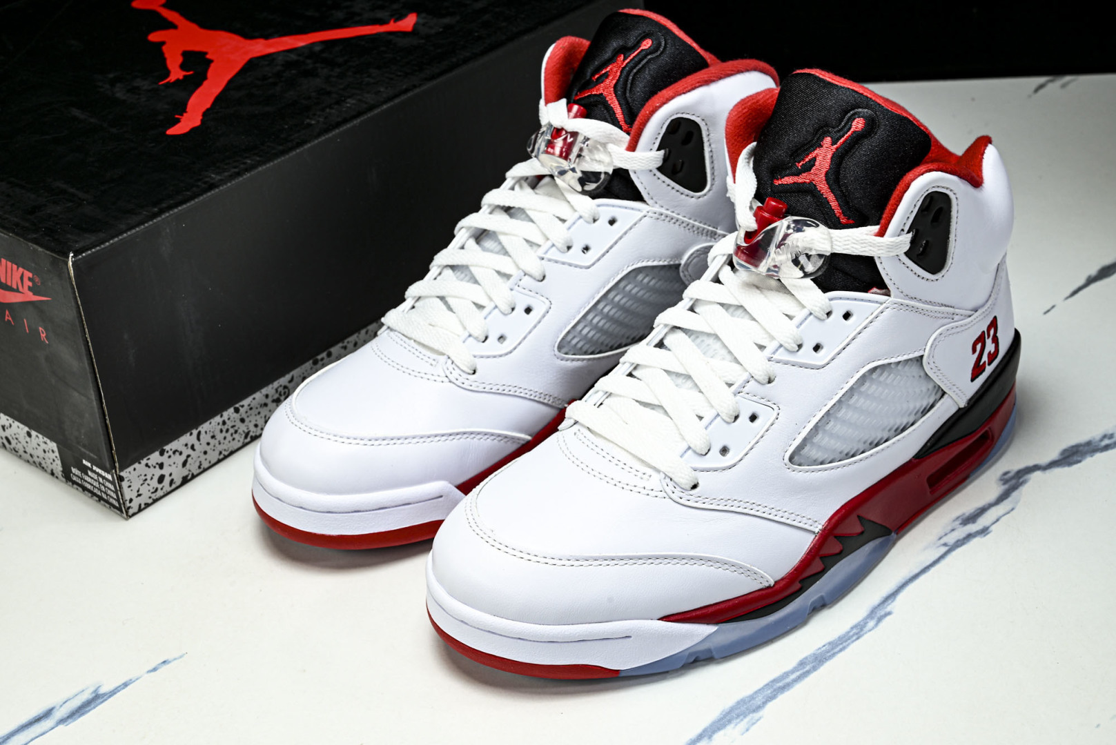 AJ5 尺码40.5-47.5纯原版出品-Air Jordan 5 Retro Fire Red Bla