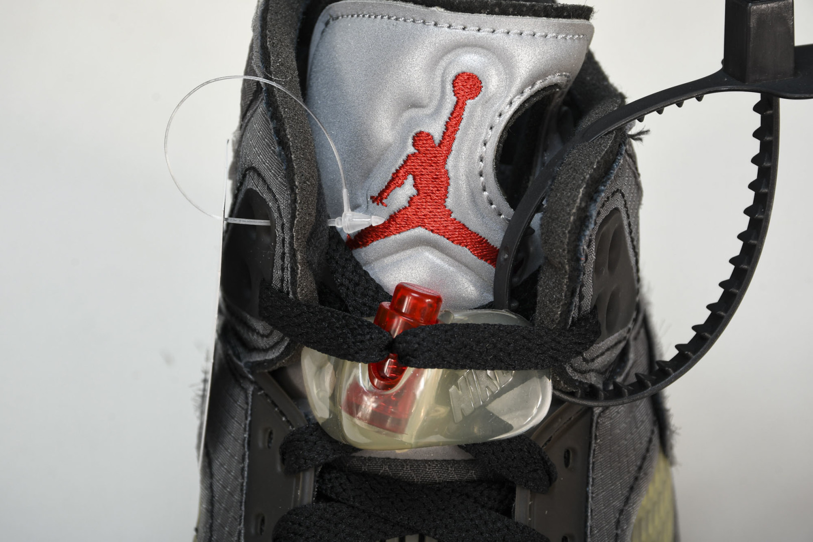AJ5 尺码40.5-47.5纯原版出品-OFF-WHITE x Air Jordan AJ5 Retr