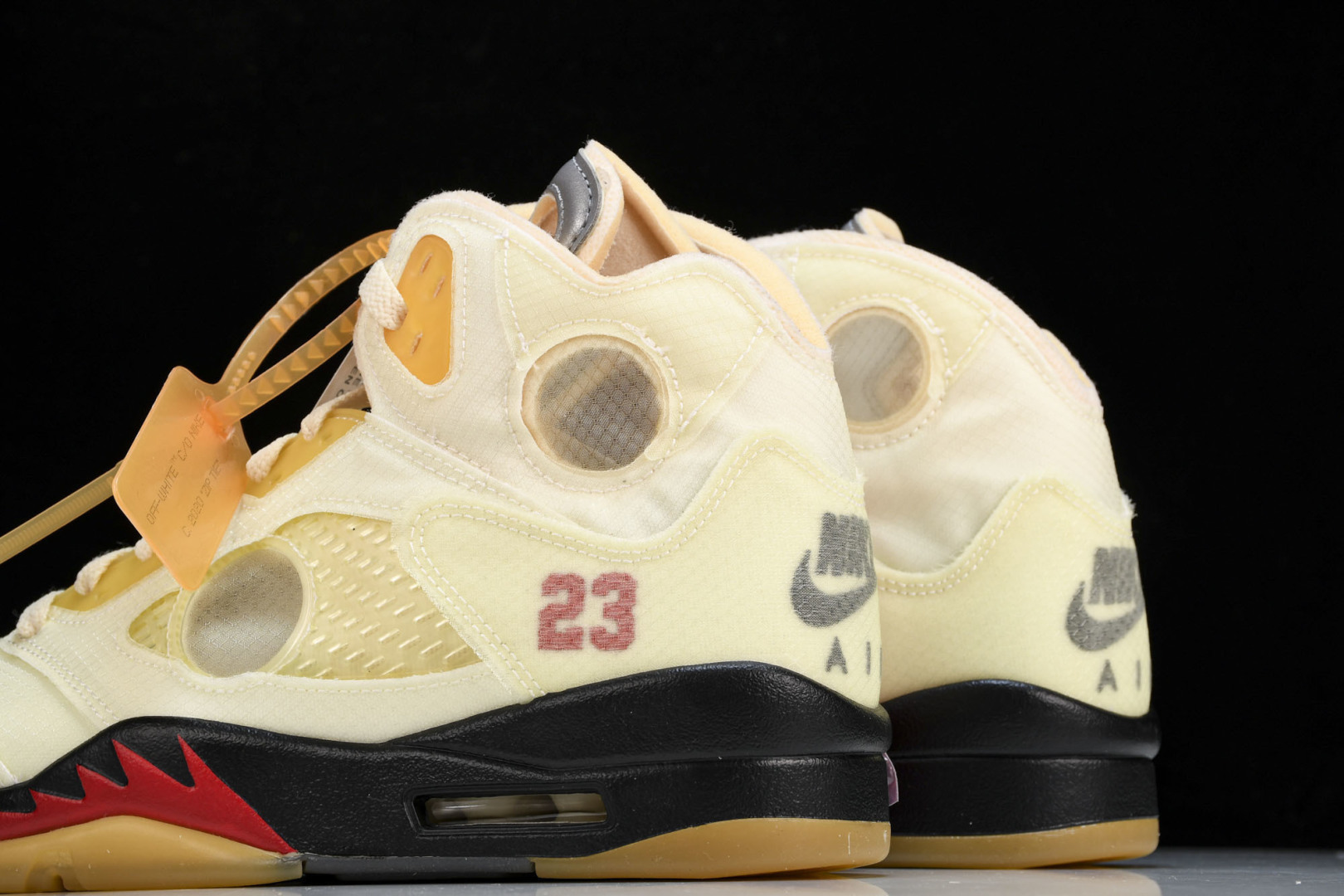 AJ5 尺码40.5-47.5纯原版出品-OFF-WHITE x Air Jordan AJ5 Retr