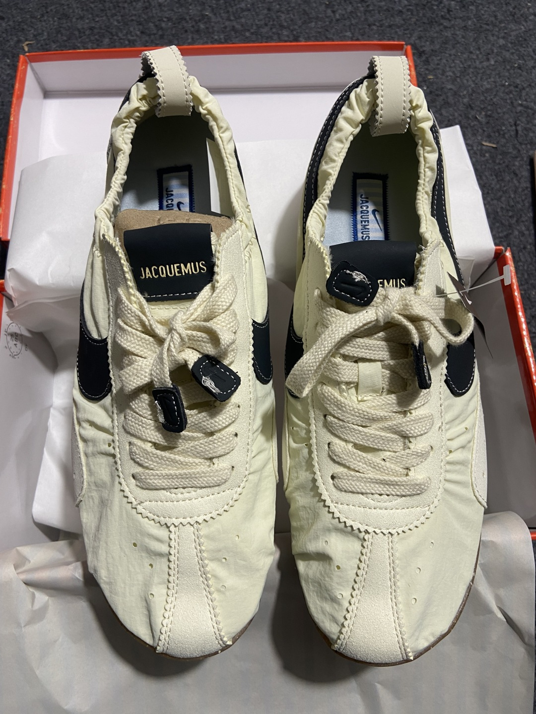 💰NK Moon Shoe x Jacquemus 联名尼龙复古柔软舒适薄底休闲鞋欧美‍走秀‍‍款英伦复