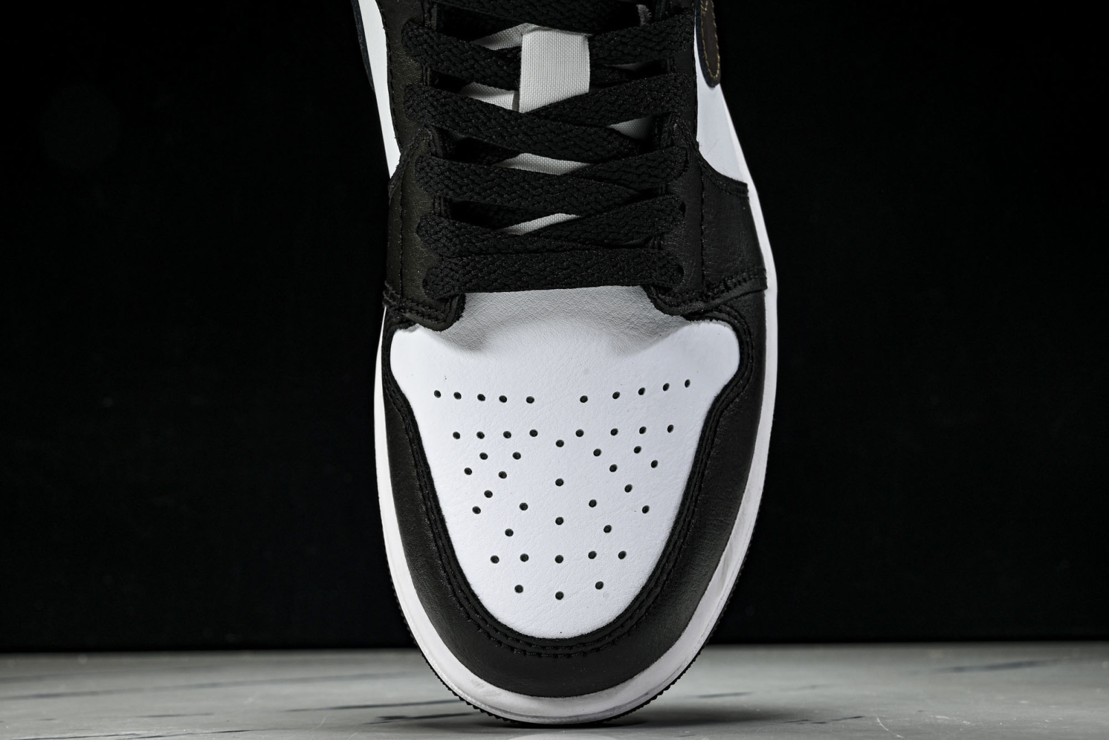 AJ1低帮 尺码40-46纯原版出品-Air Jordan 1 Low AJ1 乔1黑巧色 低帮文化休闲