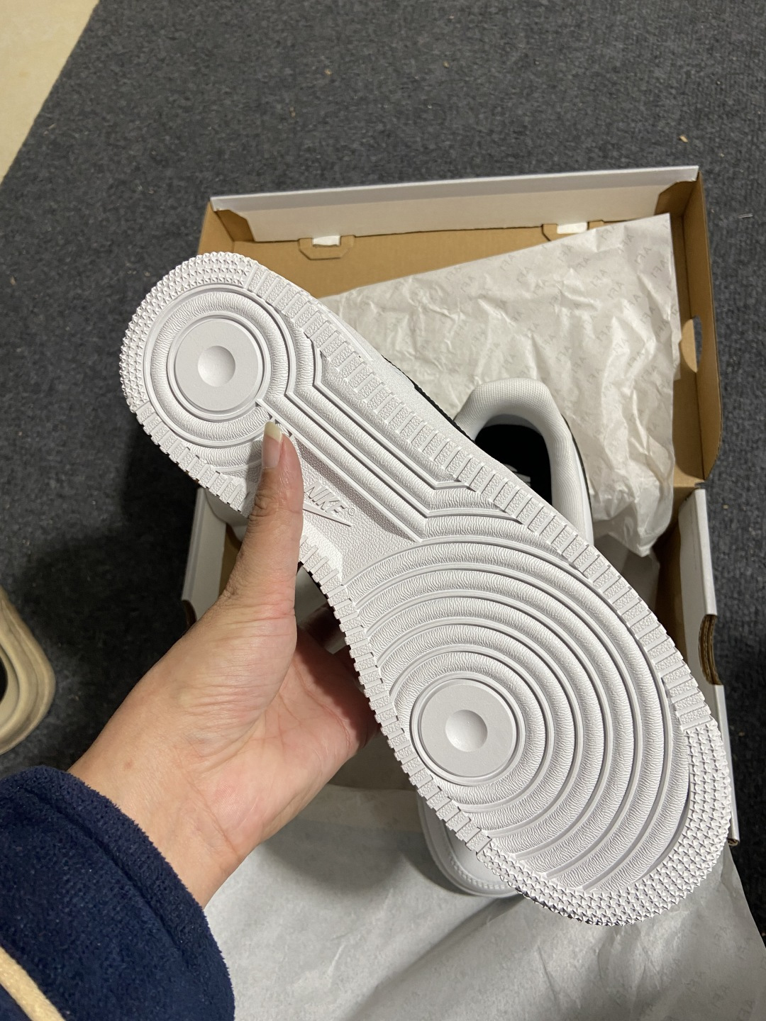 NK Air Force 1 Low '07 空军一号低帮经典板鞋 CZ0270-102 全鞋电脑针车 