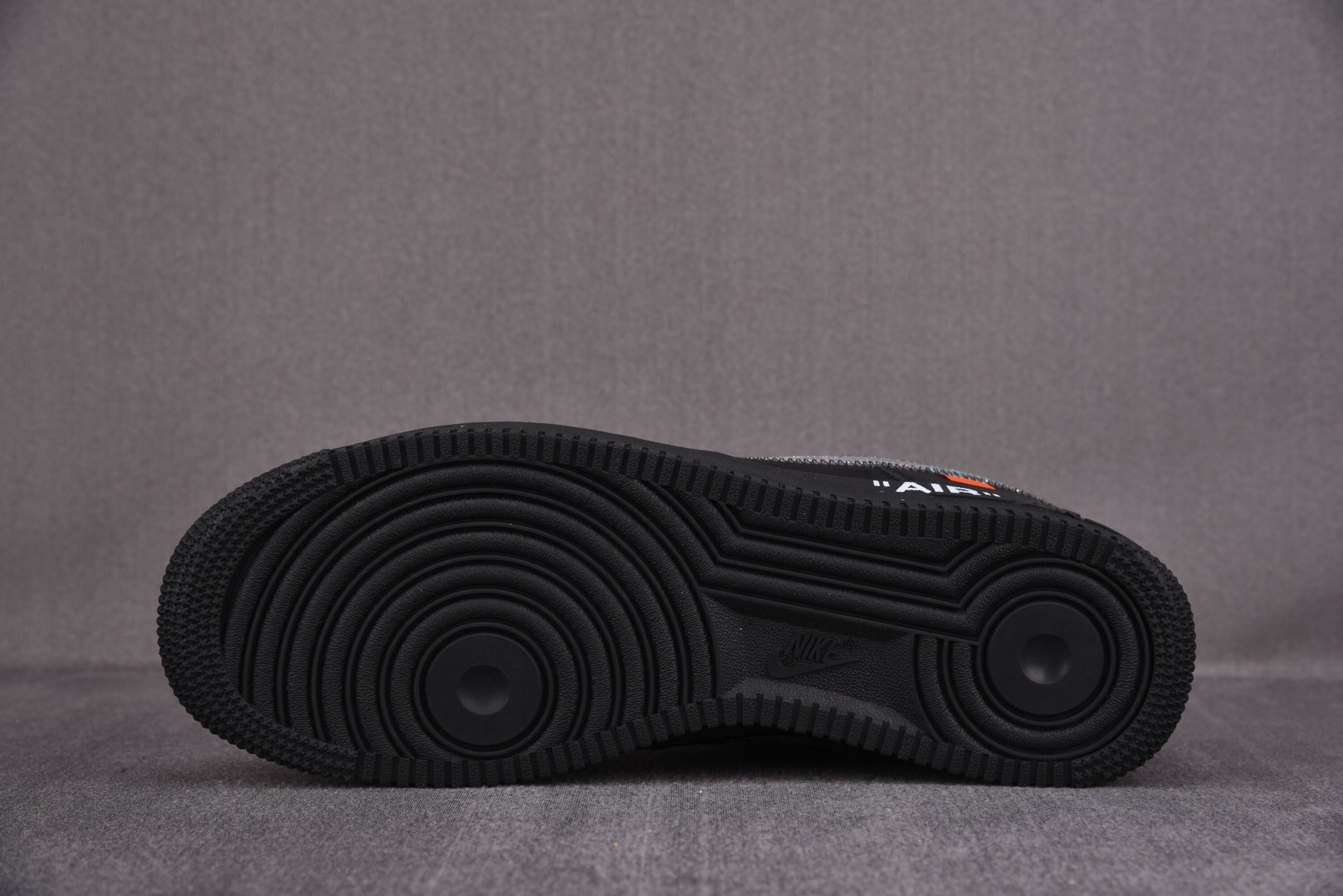 OFF 尺码:40-47.5纯原出品-OFF-White x Air Force 1 “OW全黑银勾橘”